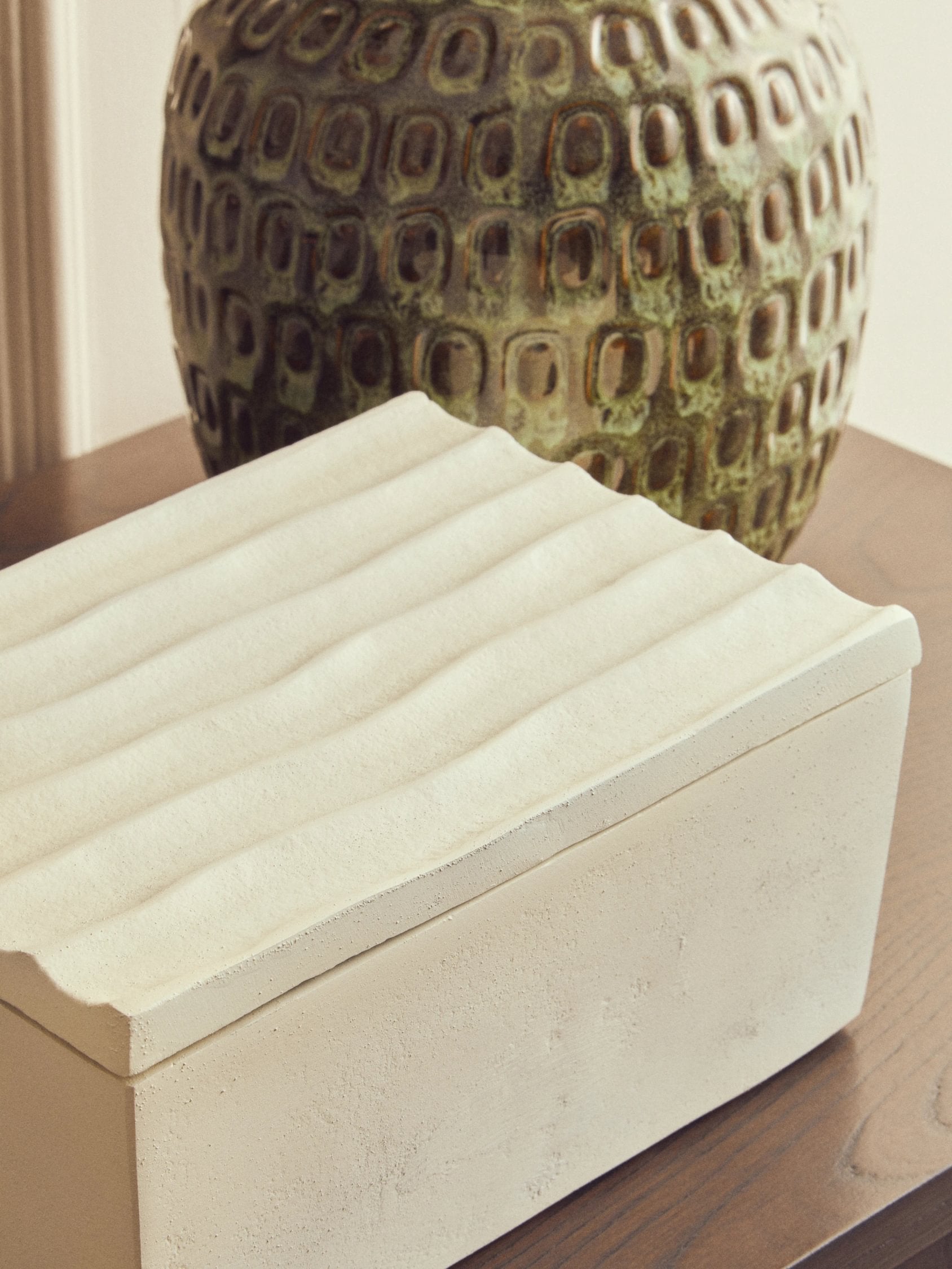 Ripple Large Ivory Finish Rippled Aluminium Box