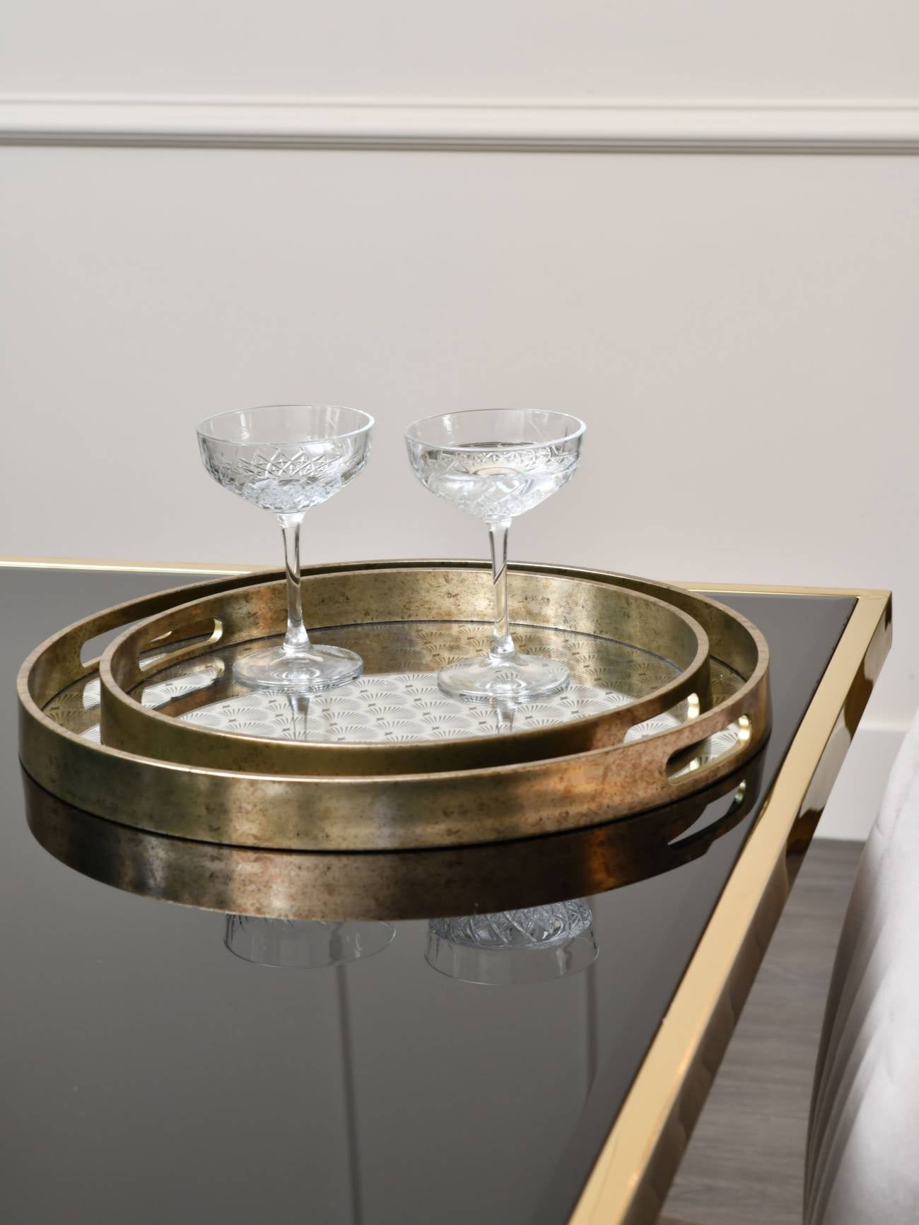 Set of 2 Deco Scallop Antique Gold Trays