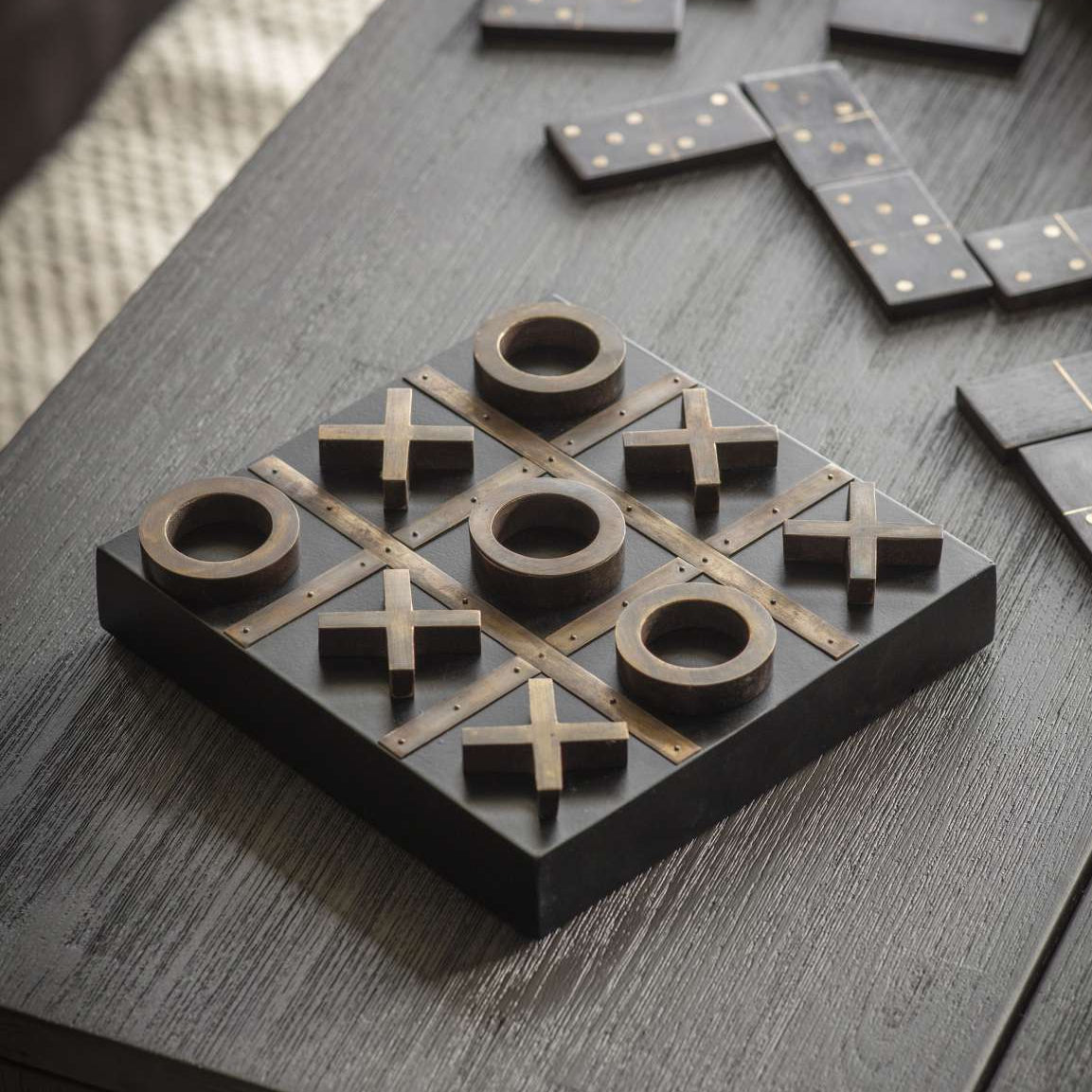 Columbia Brown Wood Noughts & Crosses Game