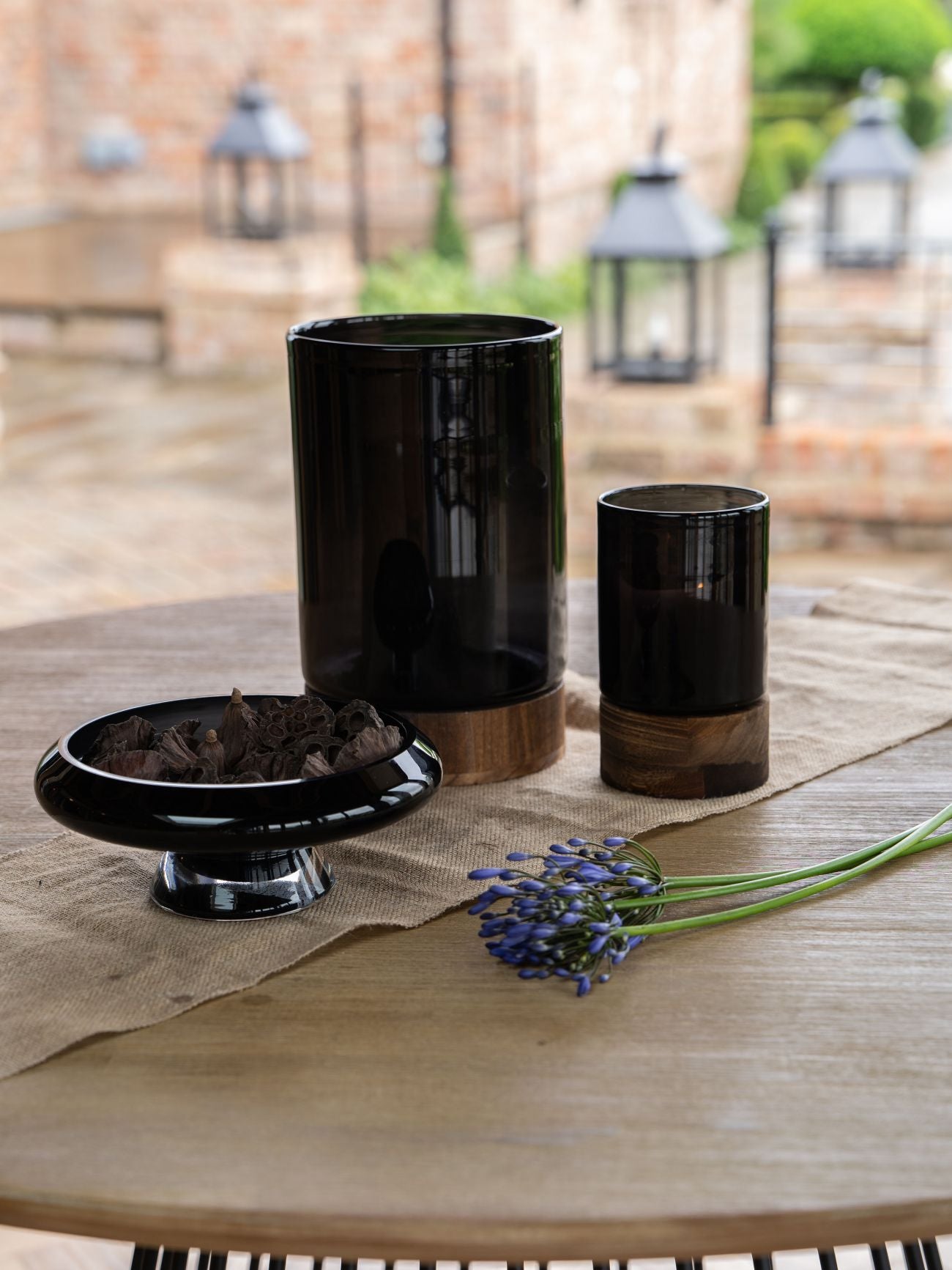 Noir Black Glass Bowl on Stand