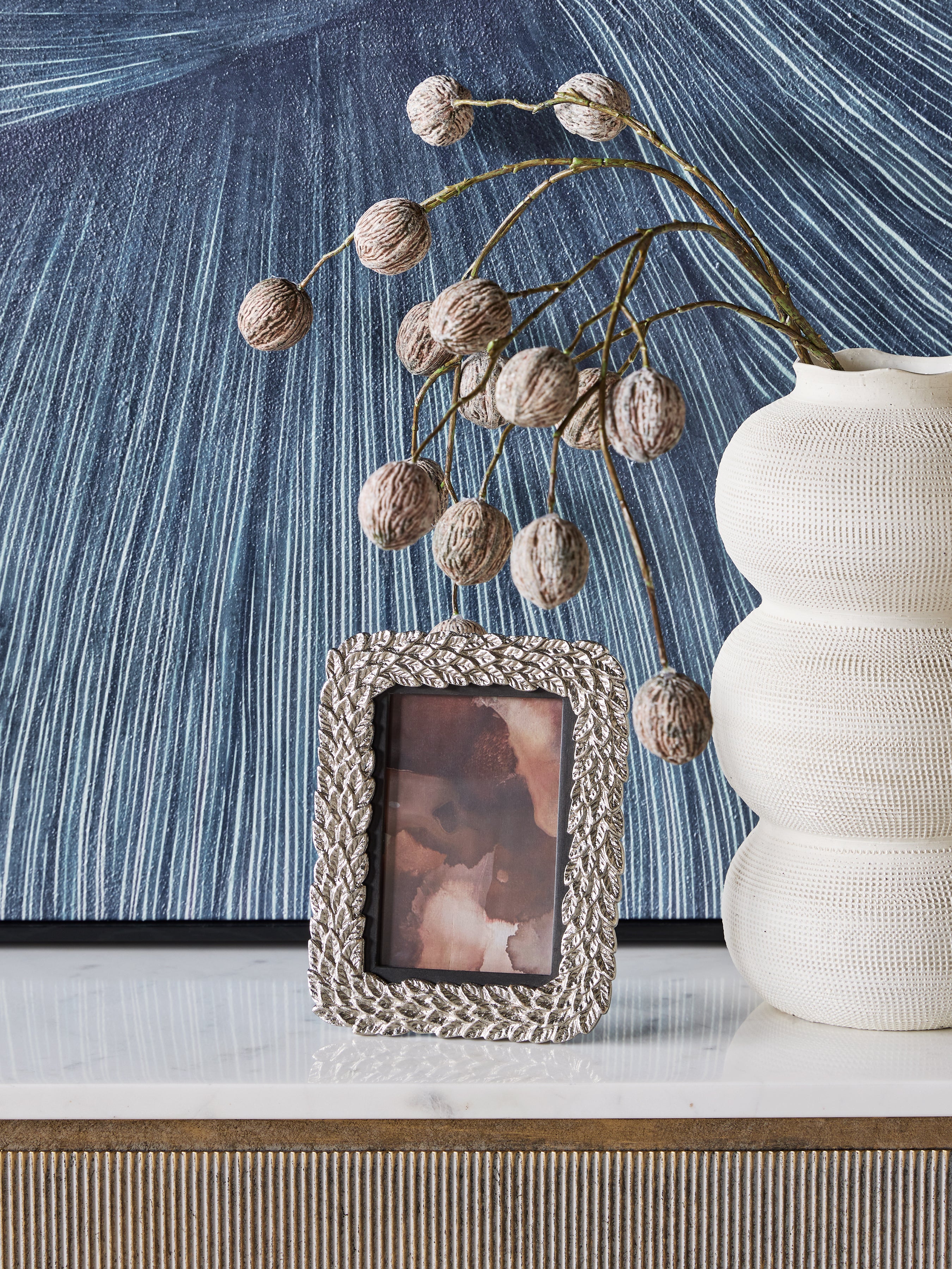 Antiqued Pewter Leaf Photo Frame 4x6 lifestyle