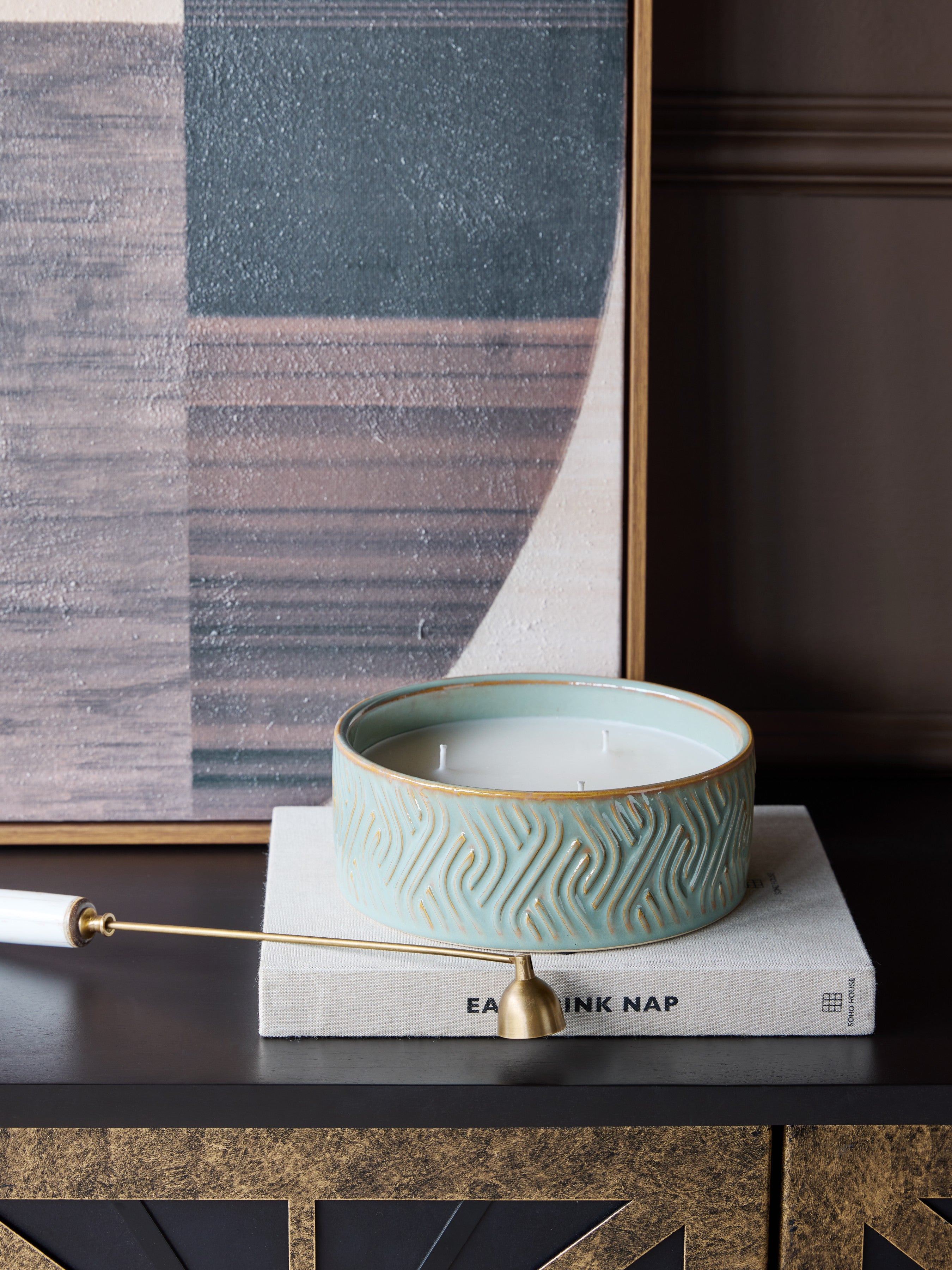 Serena Ceramic Candle Green lifestyle