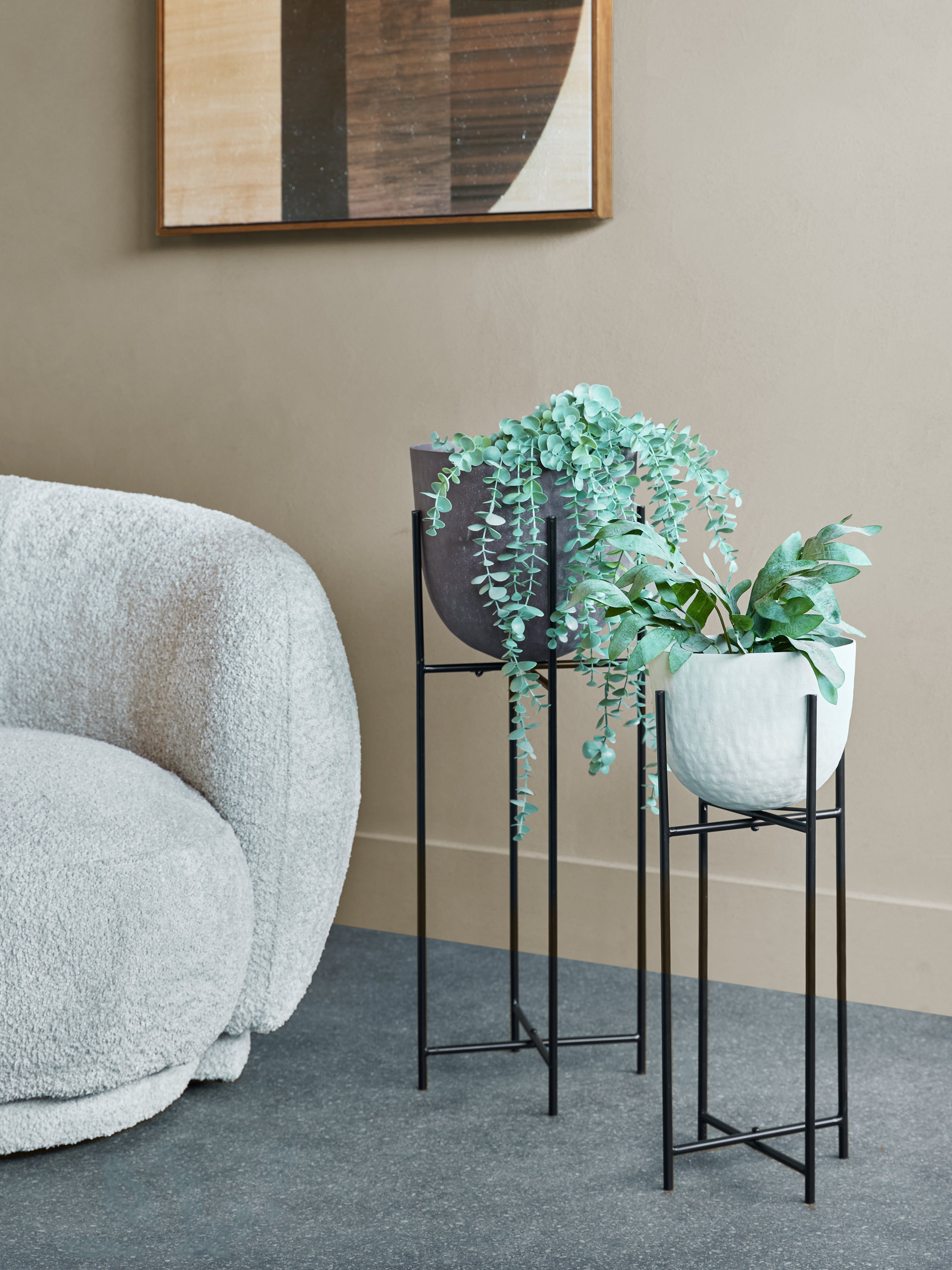 Samui Brown Stonewash on Stand Tall Planter — lifestyle 6