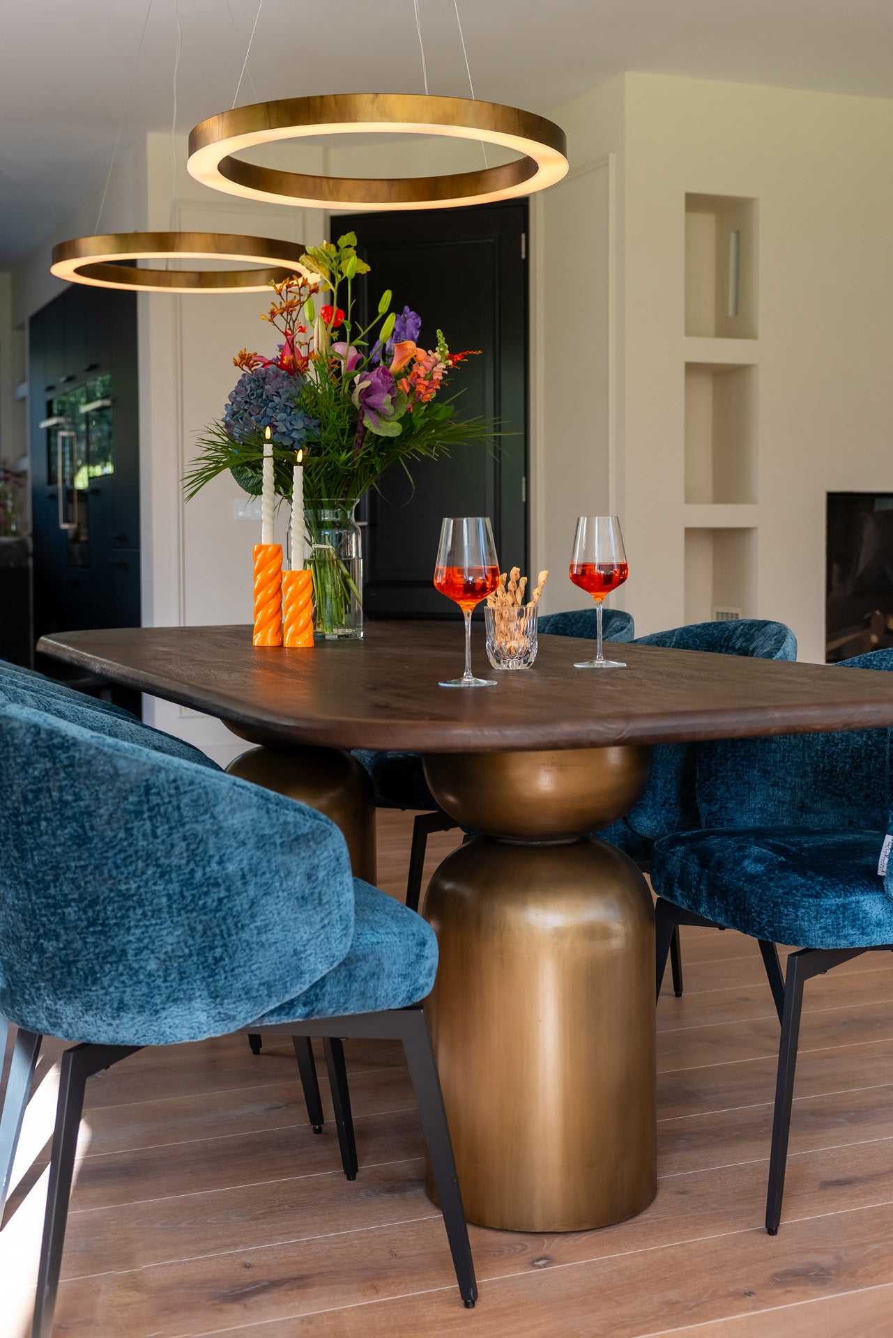 Richmond Interiors Cavo Brushed Gold & Black Acacia Wood Rounded Rectangle Dining Table | 8 Seater