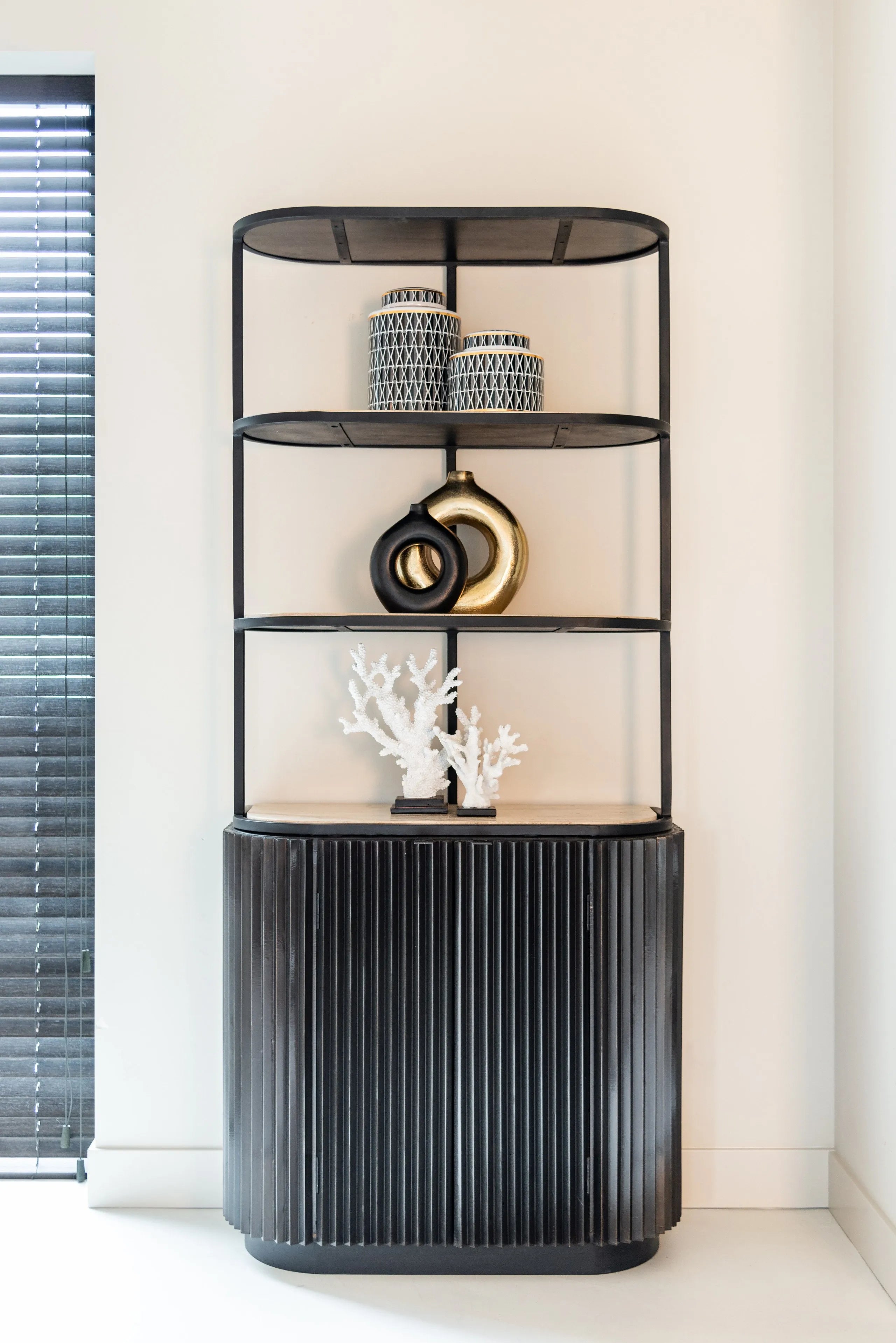 Richmond Interiors Felice Black Donut Vase