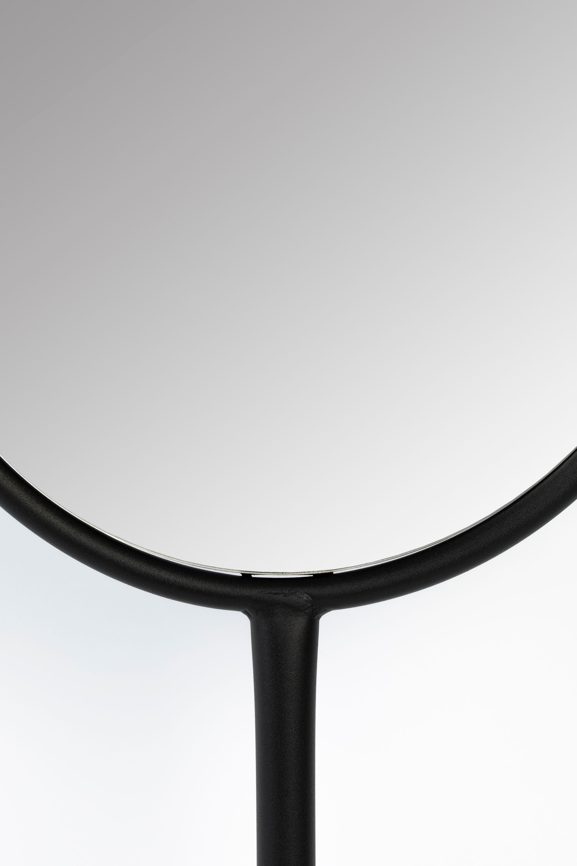 Zuiver Tess Black Oval Leaner Mirror