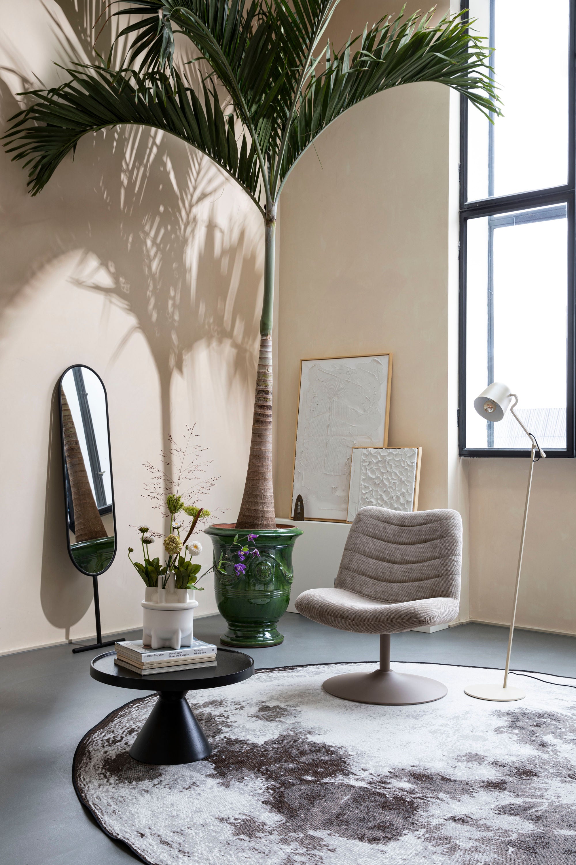 Zuiver Tess Black Oval Leaner Mirror