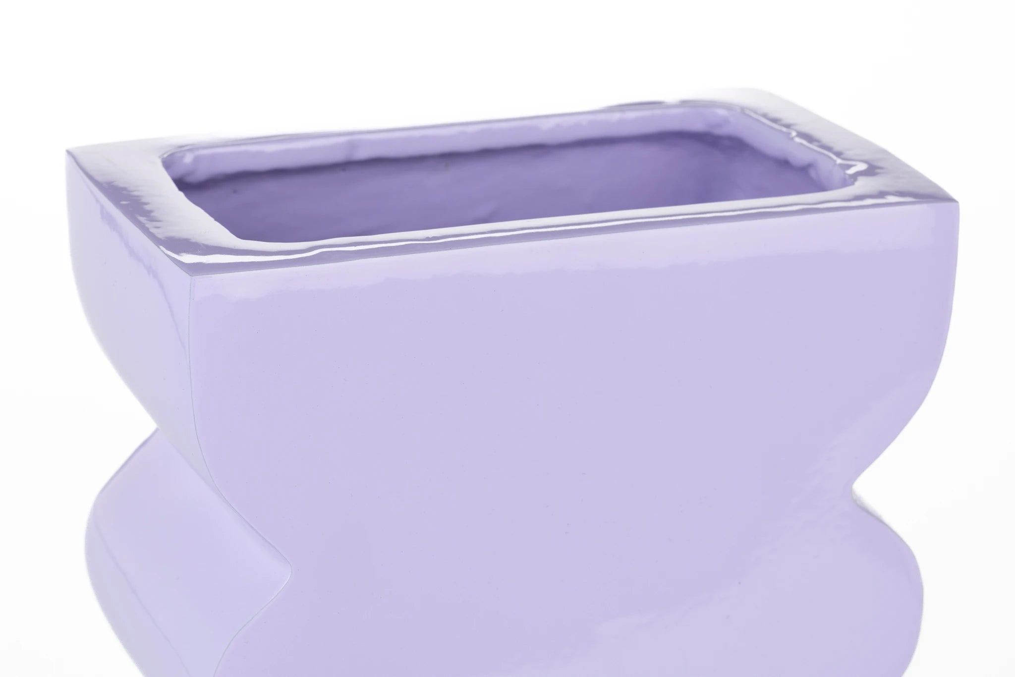 Zuiver Curves Shiny Lilac Aluminium Vase Large