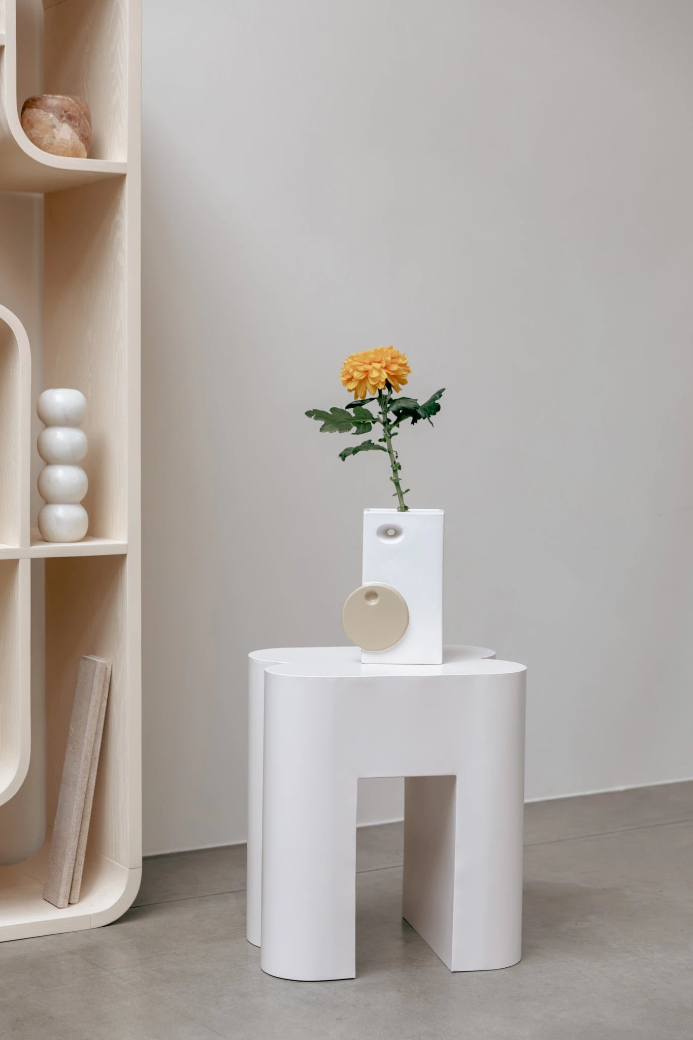 Zuiver Bloomer Beige Ceramic Vase