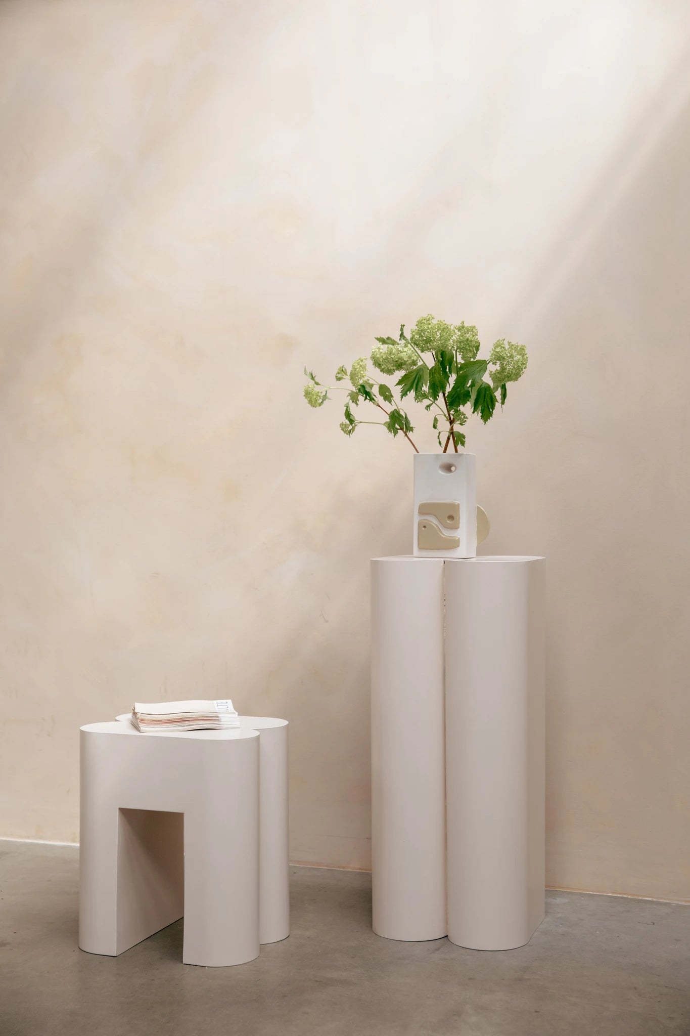 Zuiver Bloomer Beige Ceramic Vase