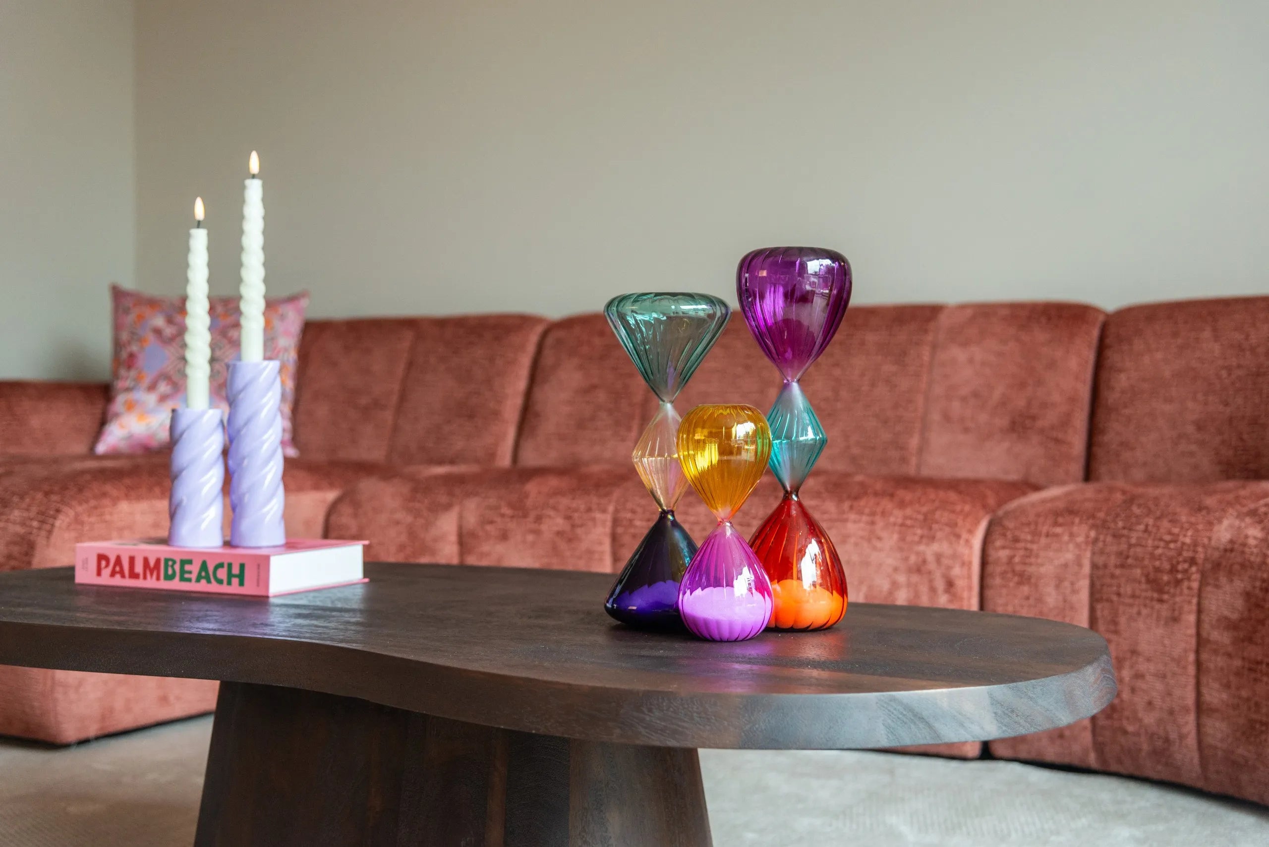 Richmond Interiors Jahla Hourglass