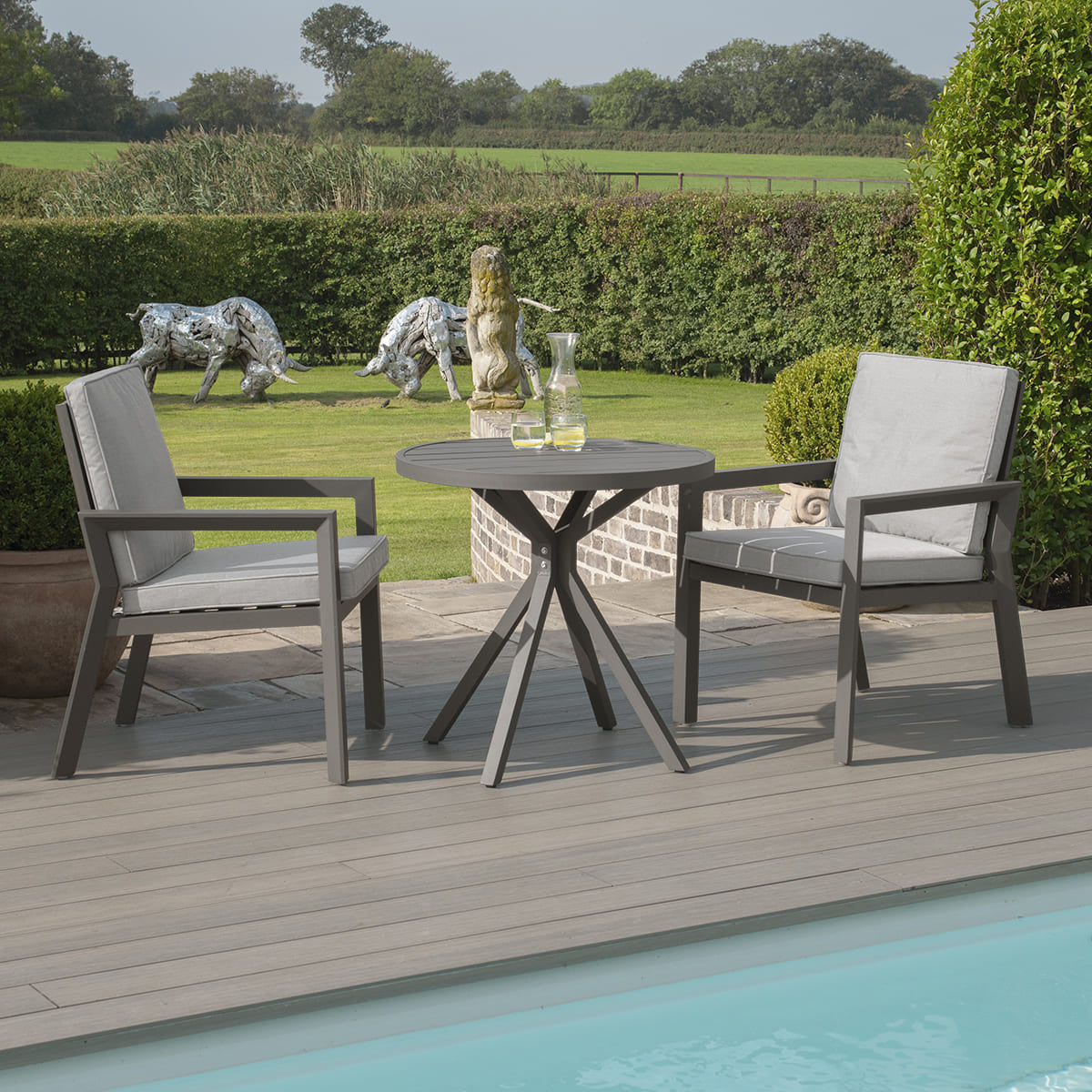 Maze New York Dove Grey Outdoor Bistro Set