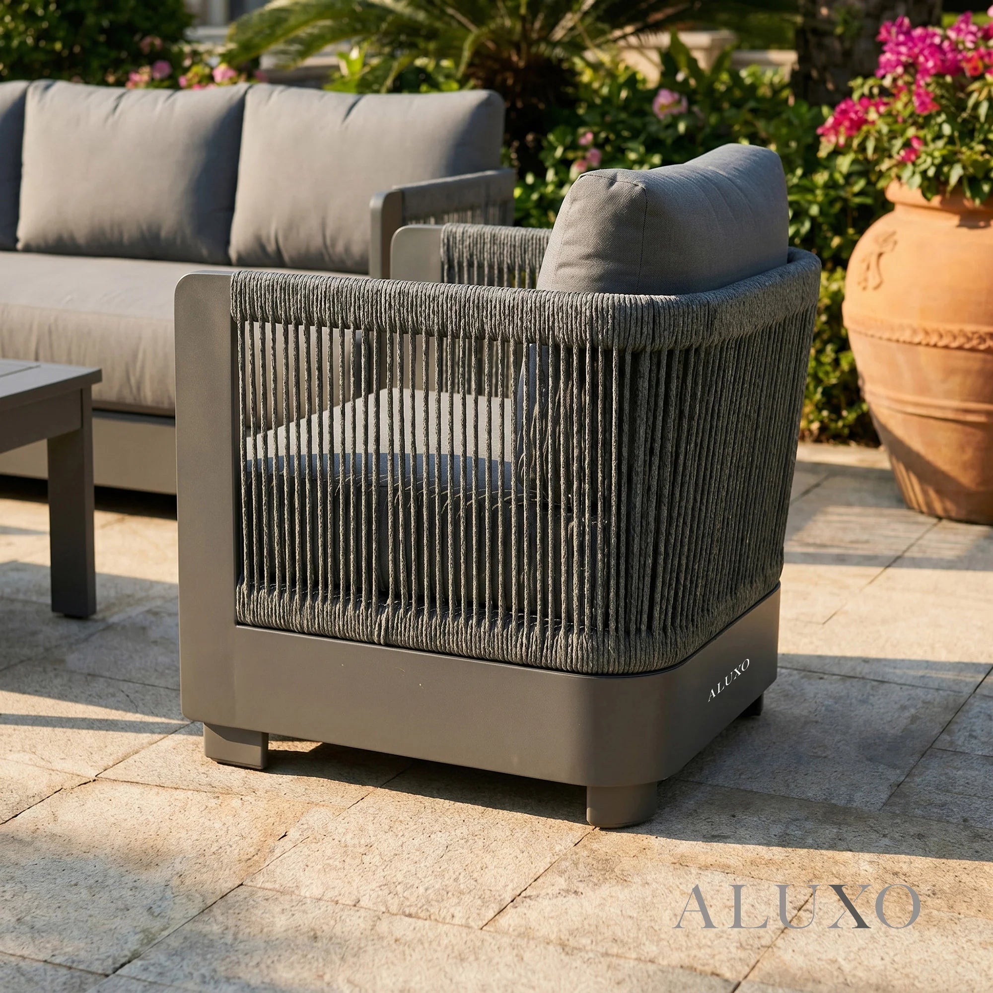 Ares Outdoor Lounge Set - Onyx - 5 Seater