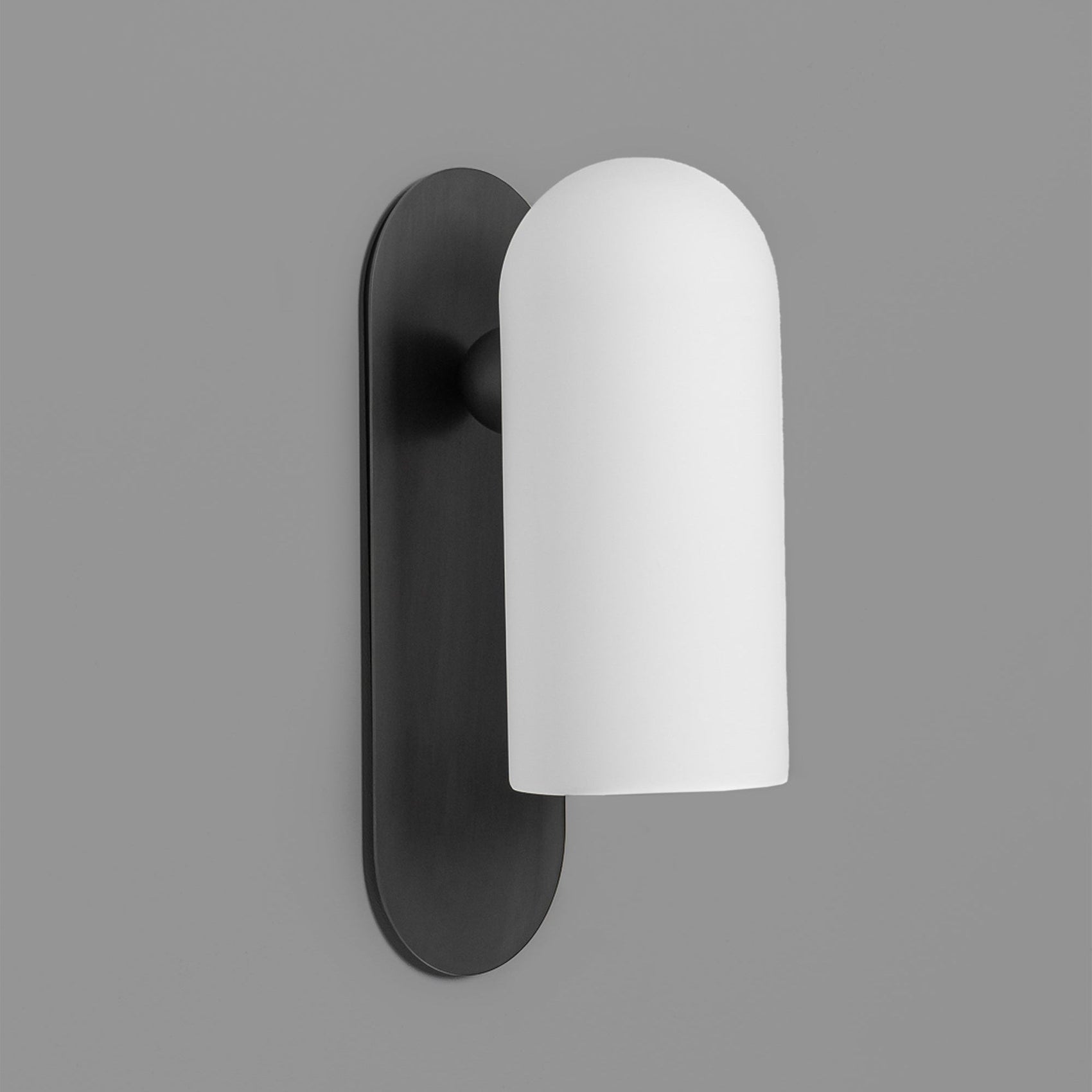 Schwung Odyssey Black Gunmetal Wall Light | Medium