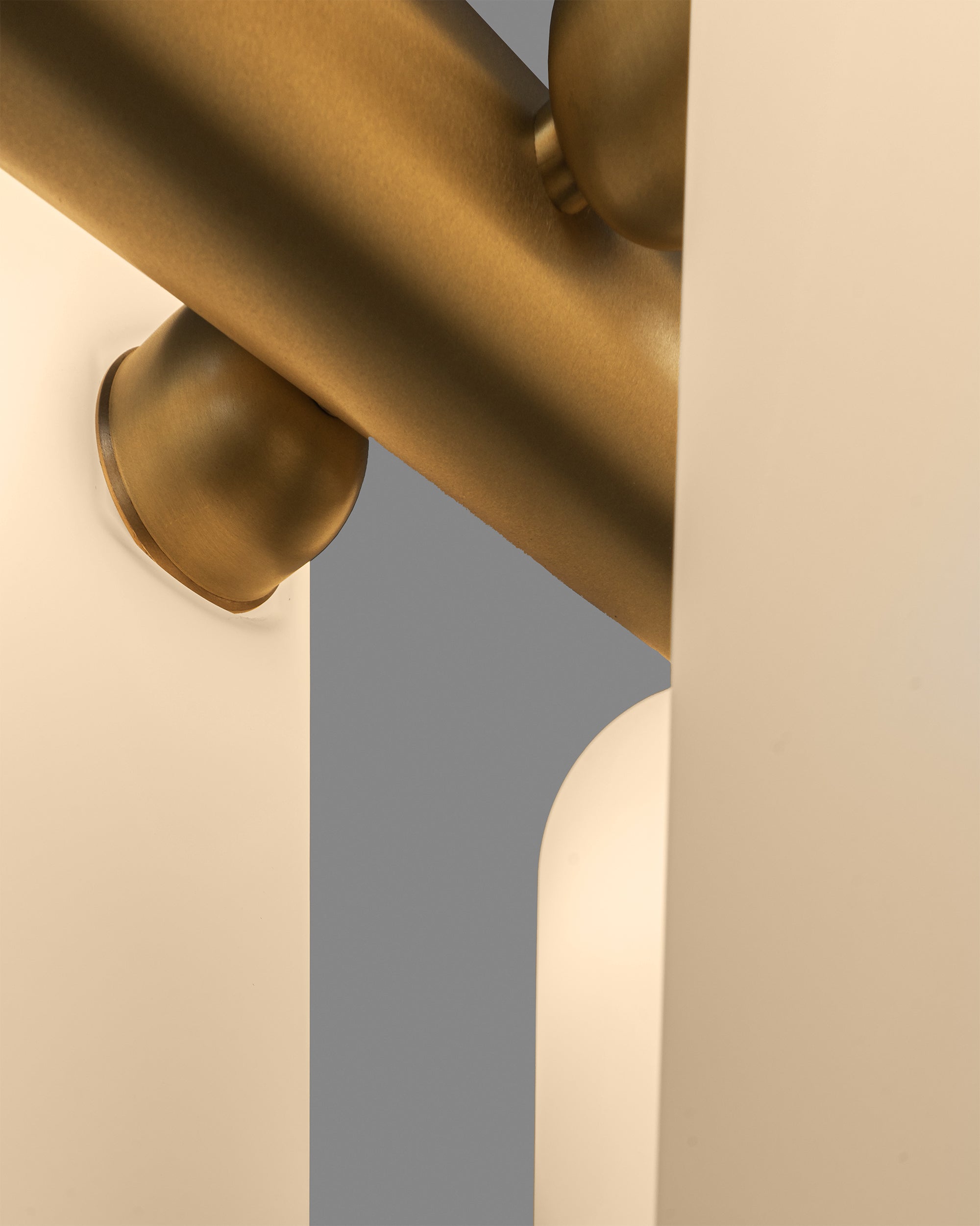 Schwung Odyssey Linear Chandelier | Large