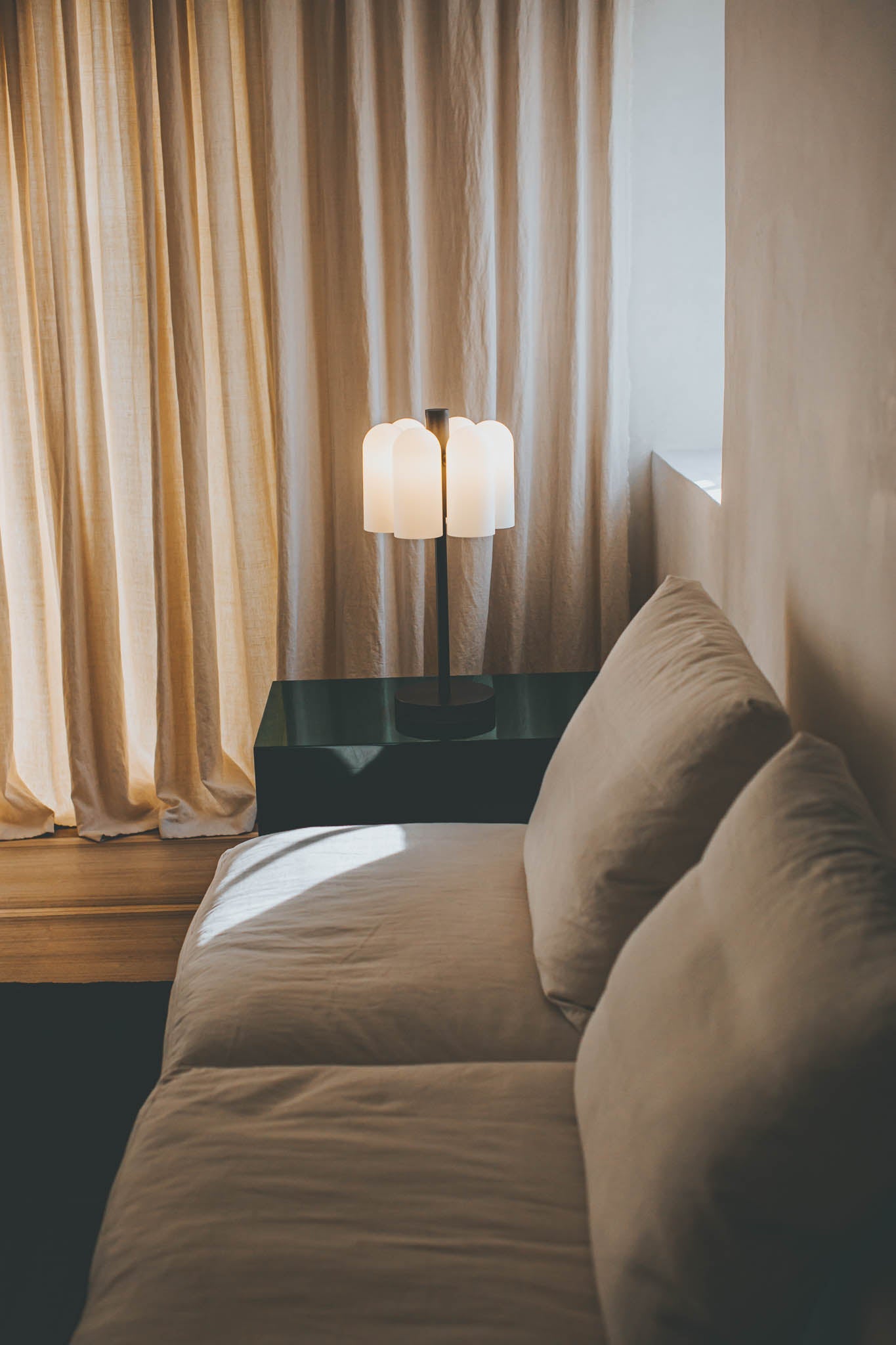 Schwung Odyssey 6 Black Gunmetal Table Lamp