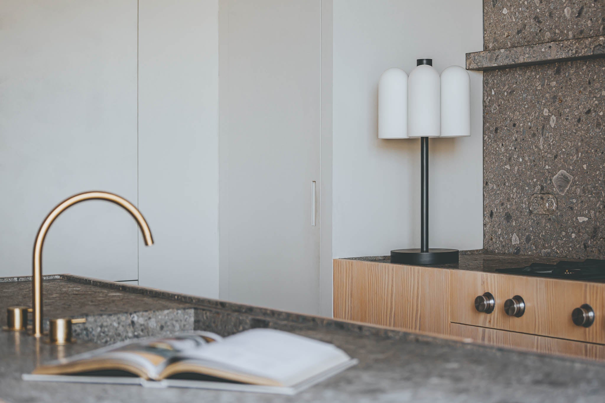 Schwung Odyssey 6 Black Gunmetal Table Lamp