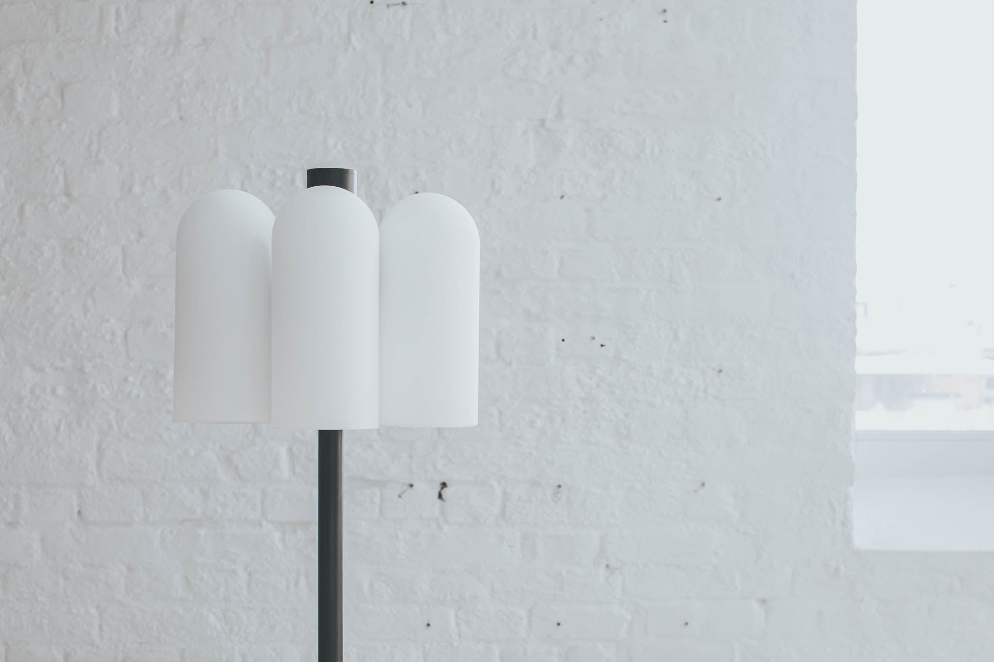 Schwung Odyssey 6 Black Gunmetal Table Lamp