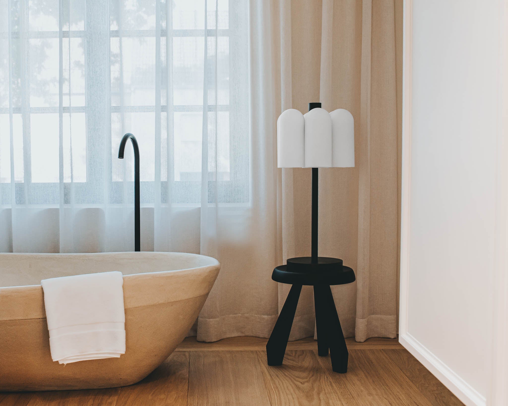 Schwung Odyssey 6 Black Gunmetal Table Lamp