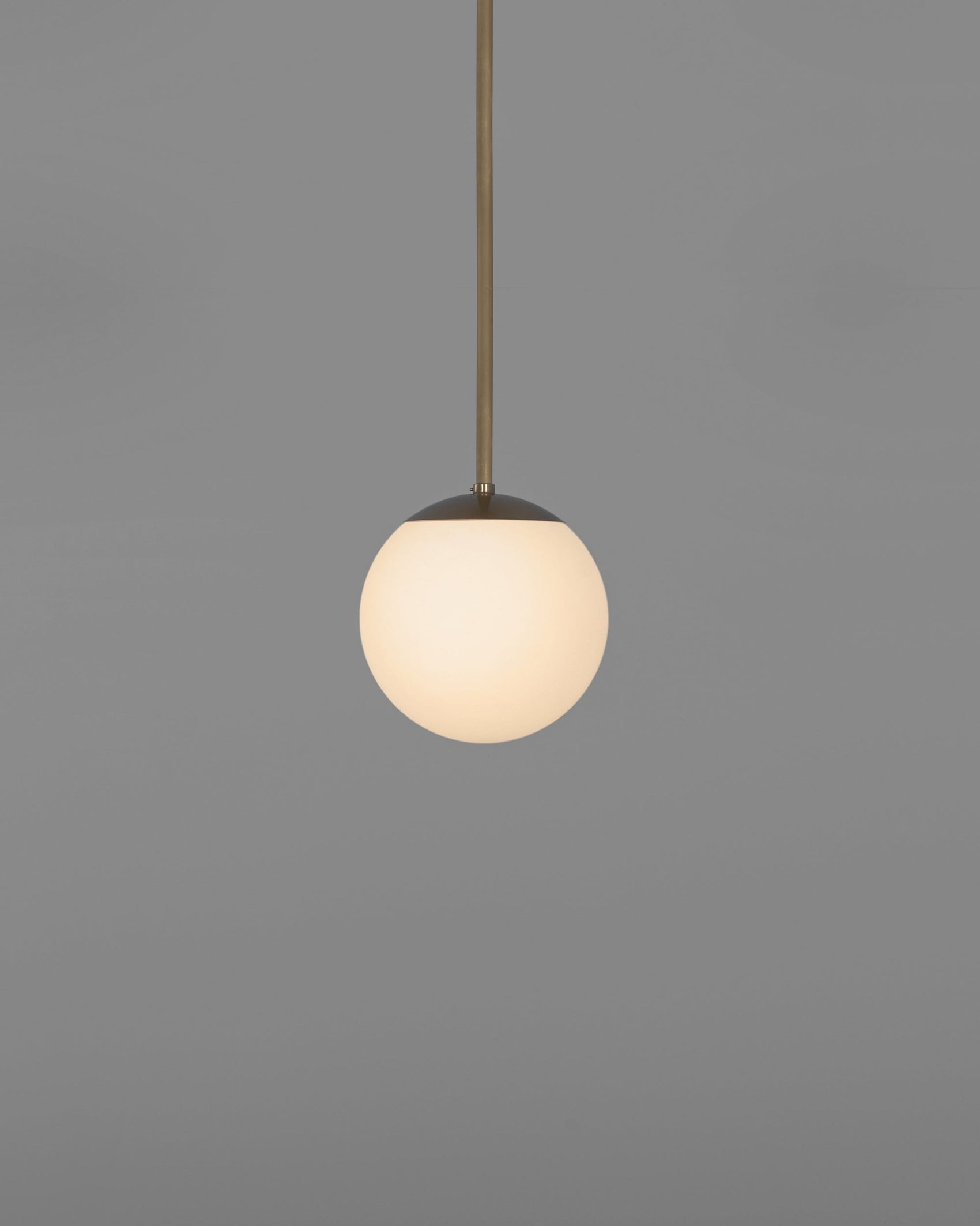Schwung Glass Globe 200 Opal Mat Globe Pendant Light