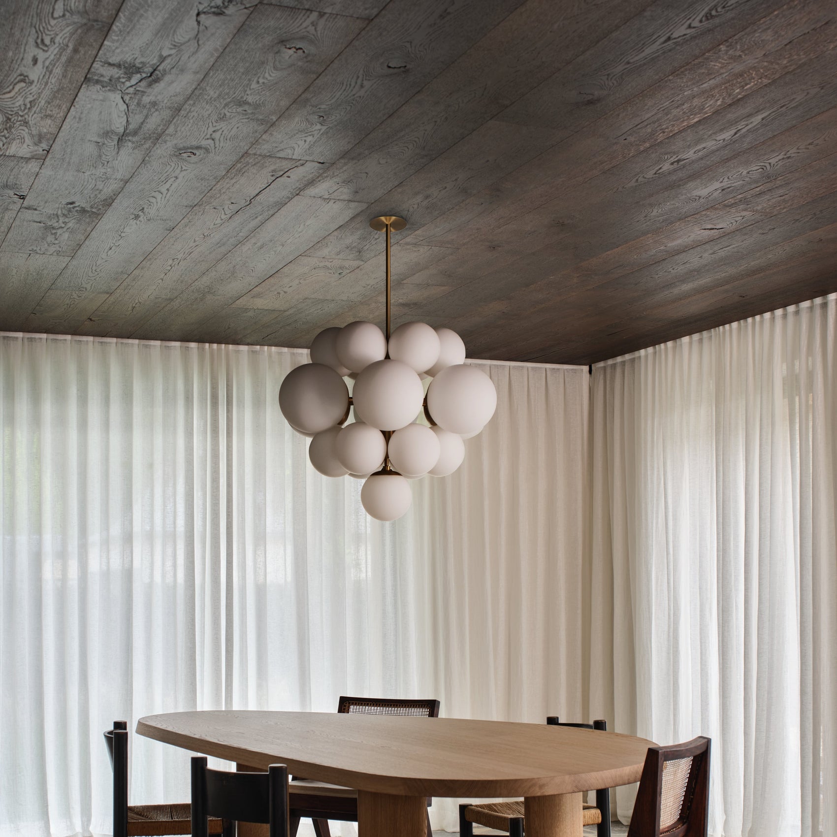 Schwung Nova Globe Chandelier