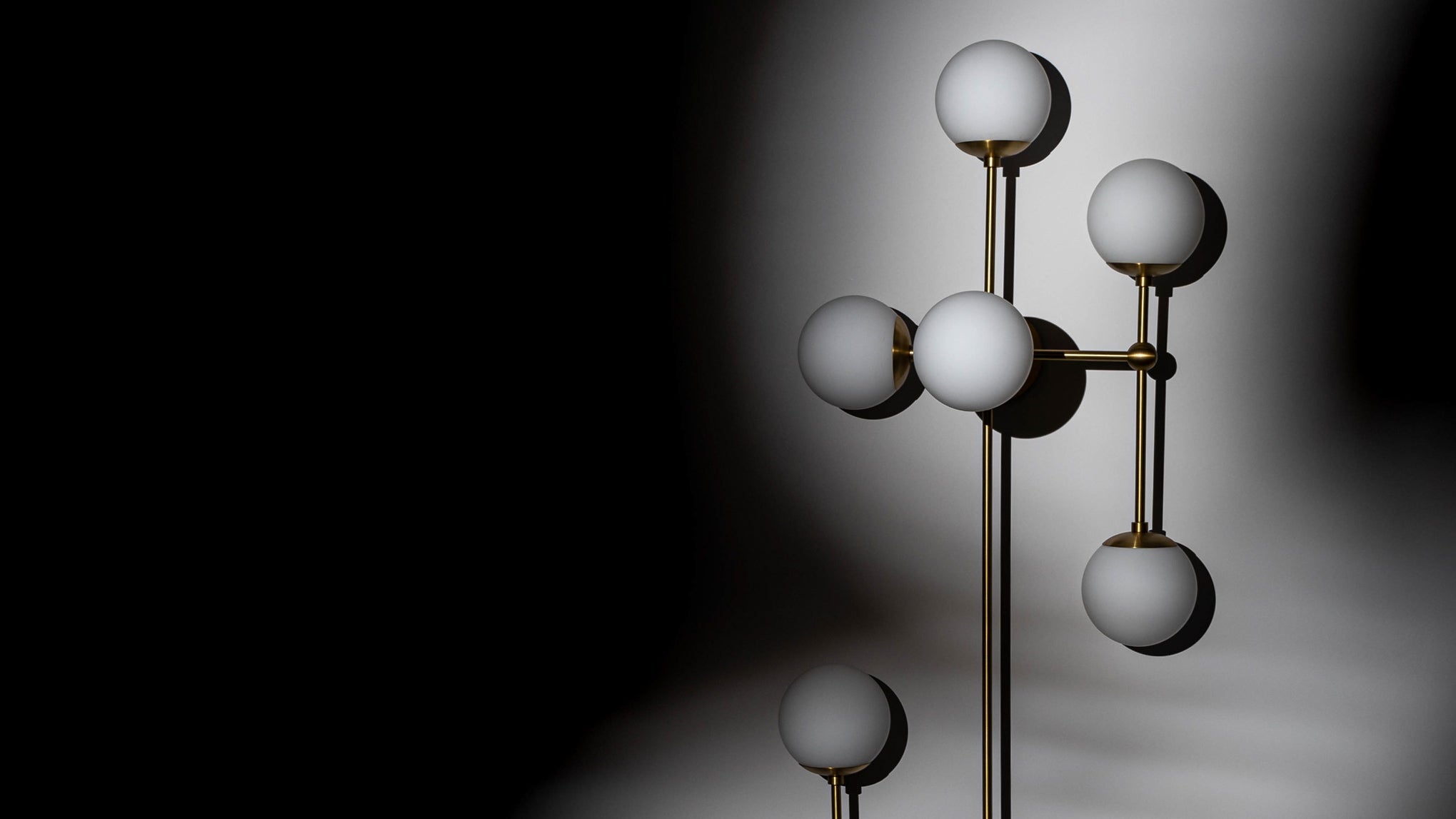 Schwung Armstrong Globe Wall/Ceiling Light 10 Lights