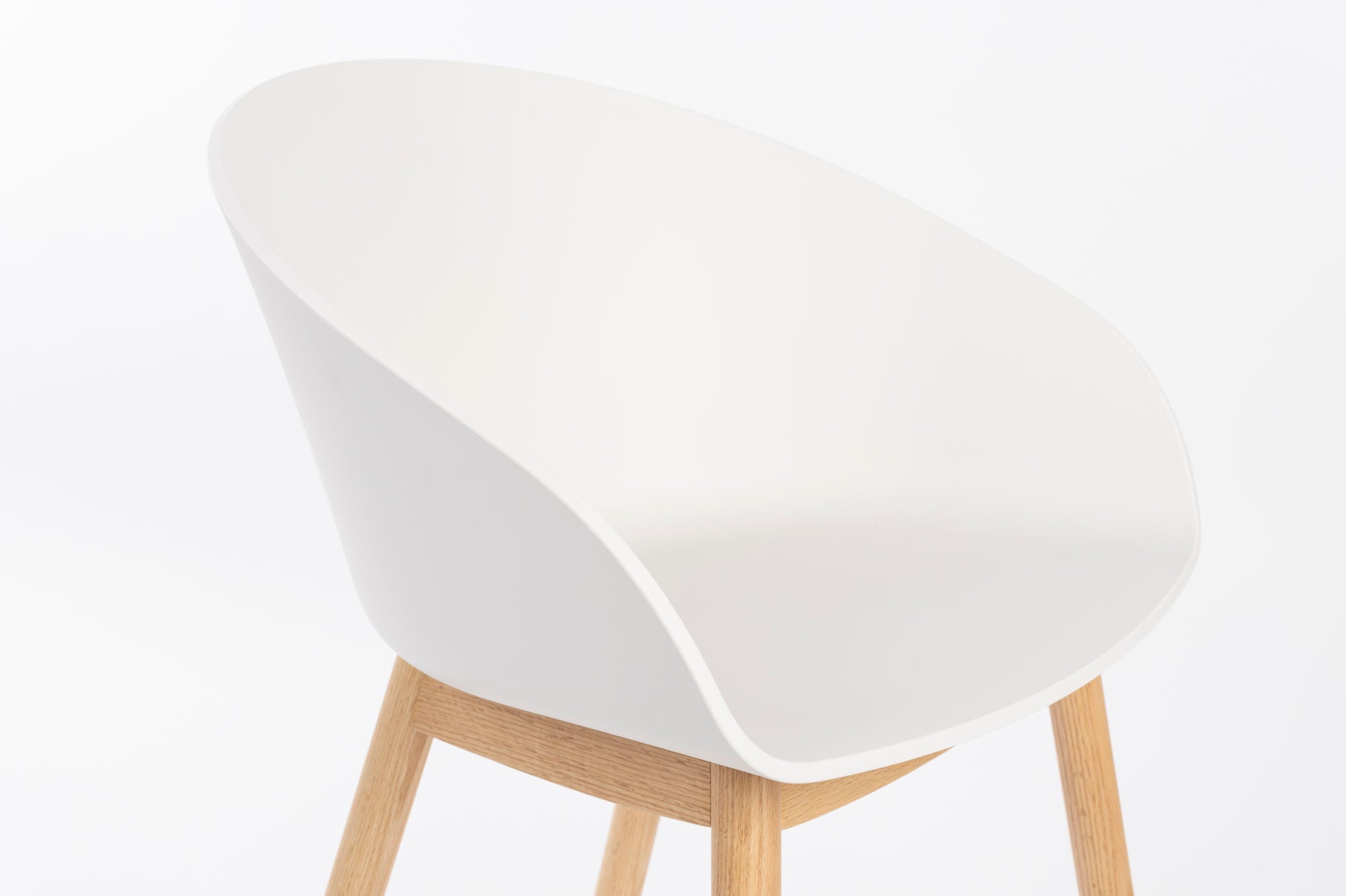 Zuiver Set of 2 Void Oak Milk White Armchair