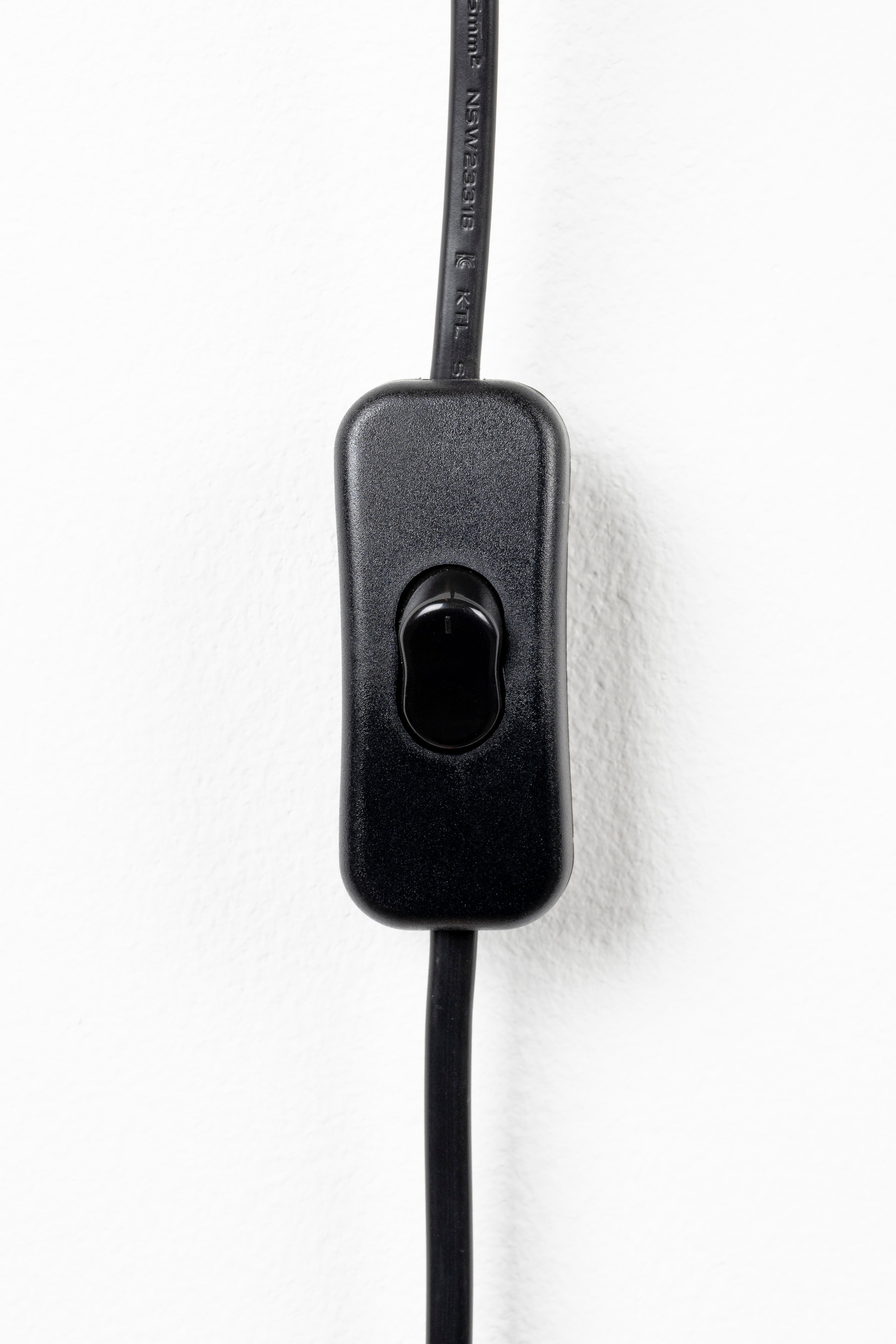 Bold Monkey Proudly Crowned Panther Spotted Floor Lamp