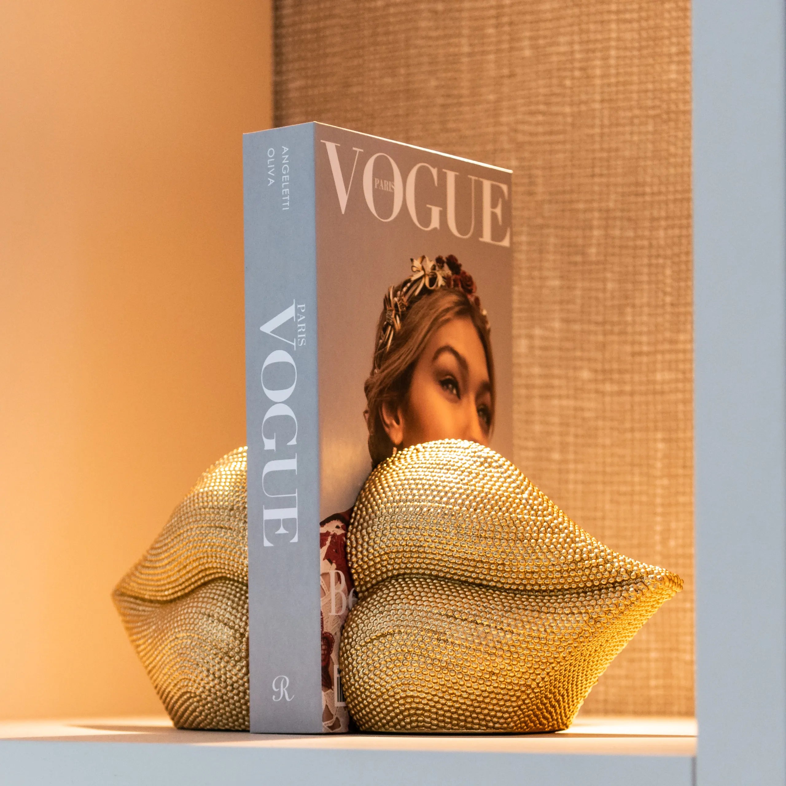 Richmond Interiors Kissing Lips Gold Book Stand