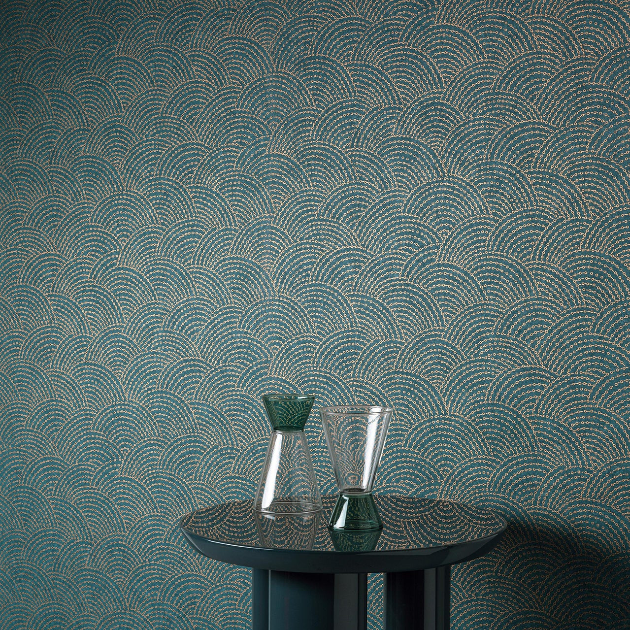 Grandeco Belize Shell Navy Wallpaper Roll 10m x 53cm