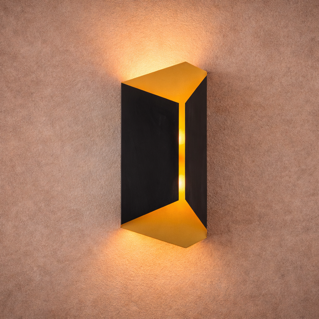 Onyx Brushed Brass & Black Wall Light