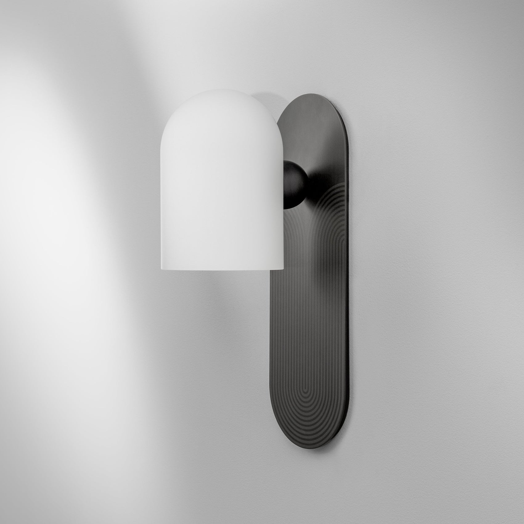 Schwung Odyssey Kyoto Black Wall Light