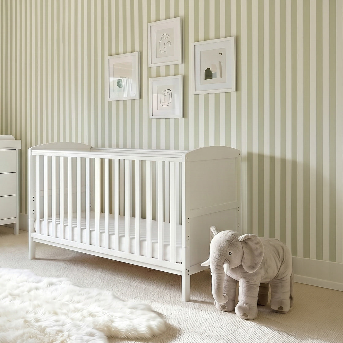 Dreamer Cot Bed White lifestyle