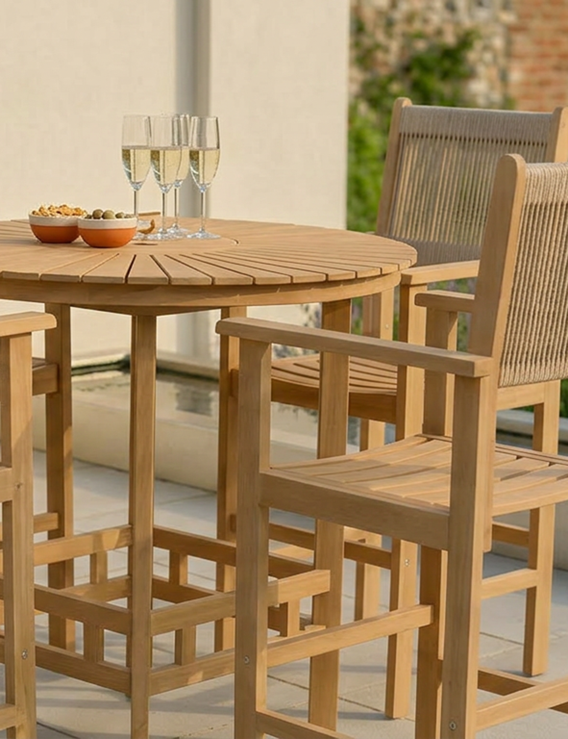 Bella 100cm Wood Round Sunray High Bar Table with 4 Bella Rope Bar Stools