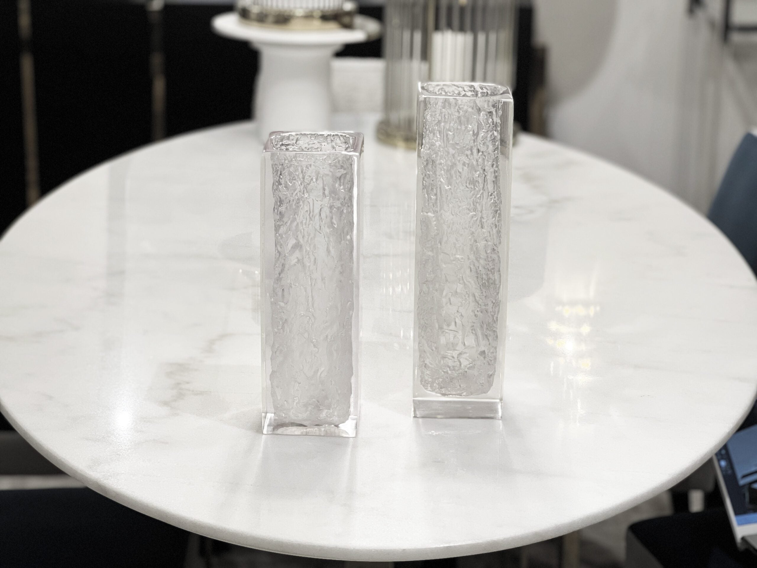 Moore Large Vase - Clear Resin