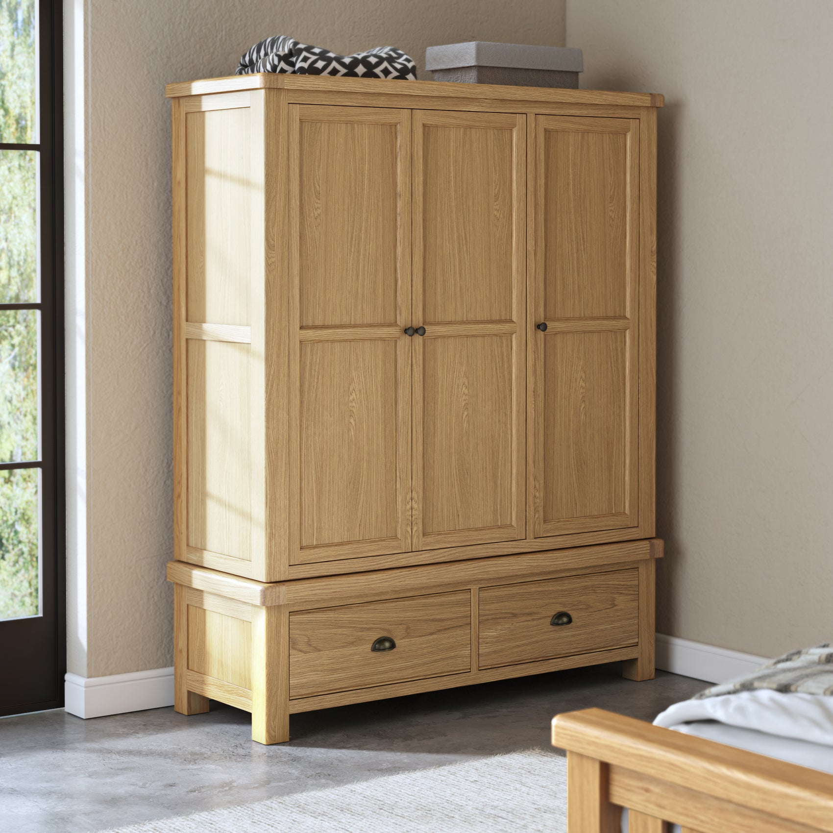 Jackson Oak Wood Triple Waedrobe Top