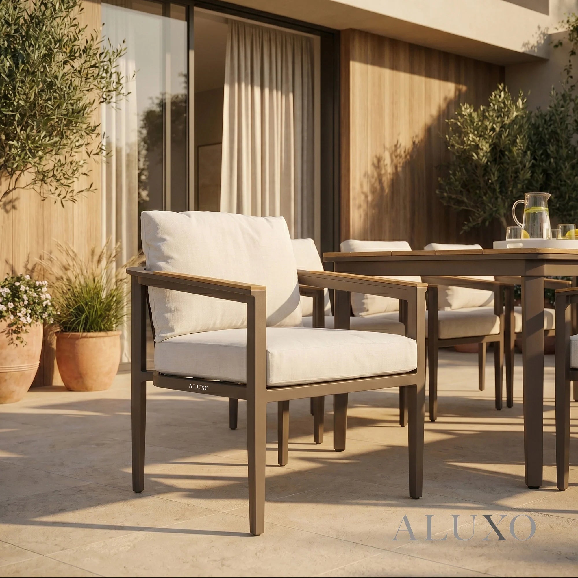 Hemera Outdoor Range - 6 Seater Dining Set