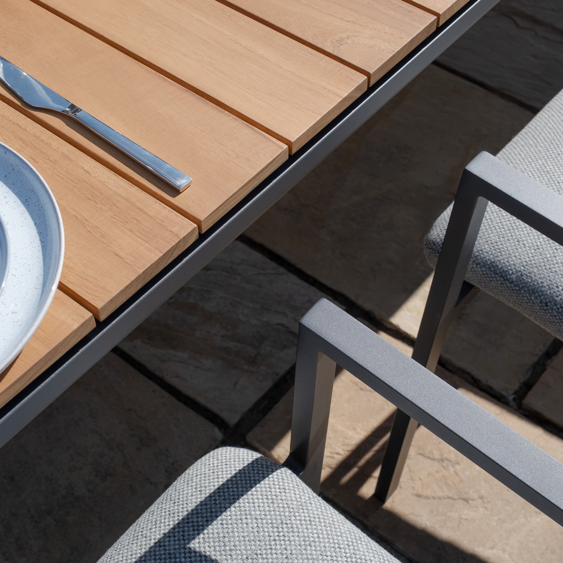 Jakarta Teak Rectangular Extending Dining Table with Ibiza Dining Chairs - Zinc Grey