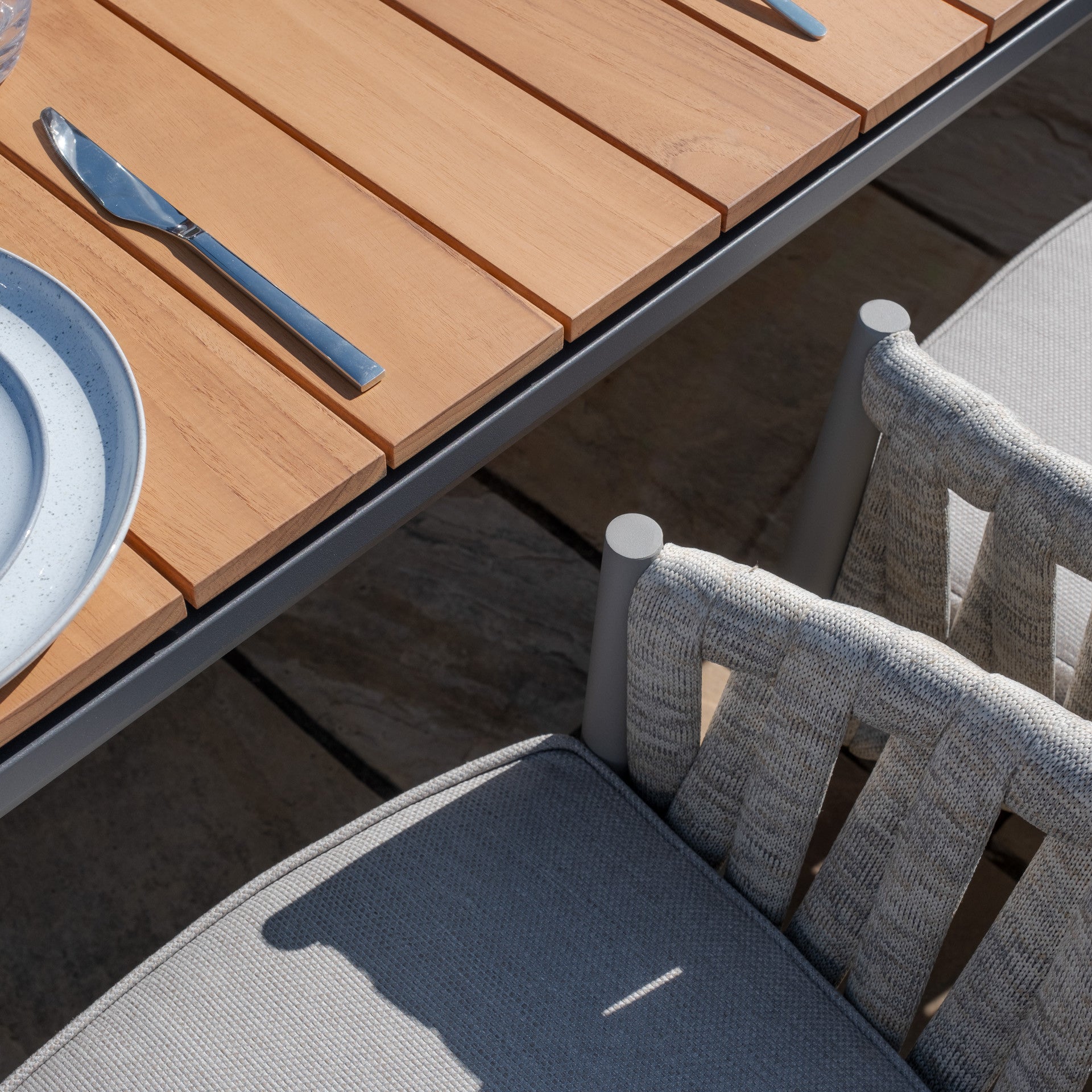 Jakarta Teak Rectangular Extending Dining Table with Milan Dining Chairs - Cool Linen