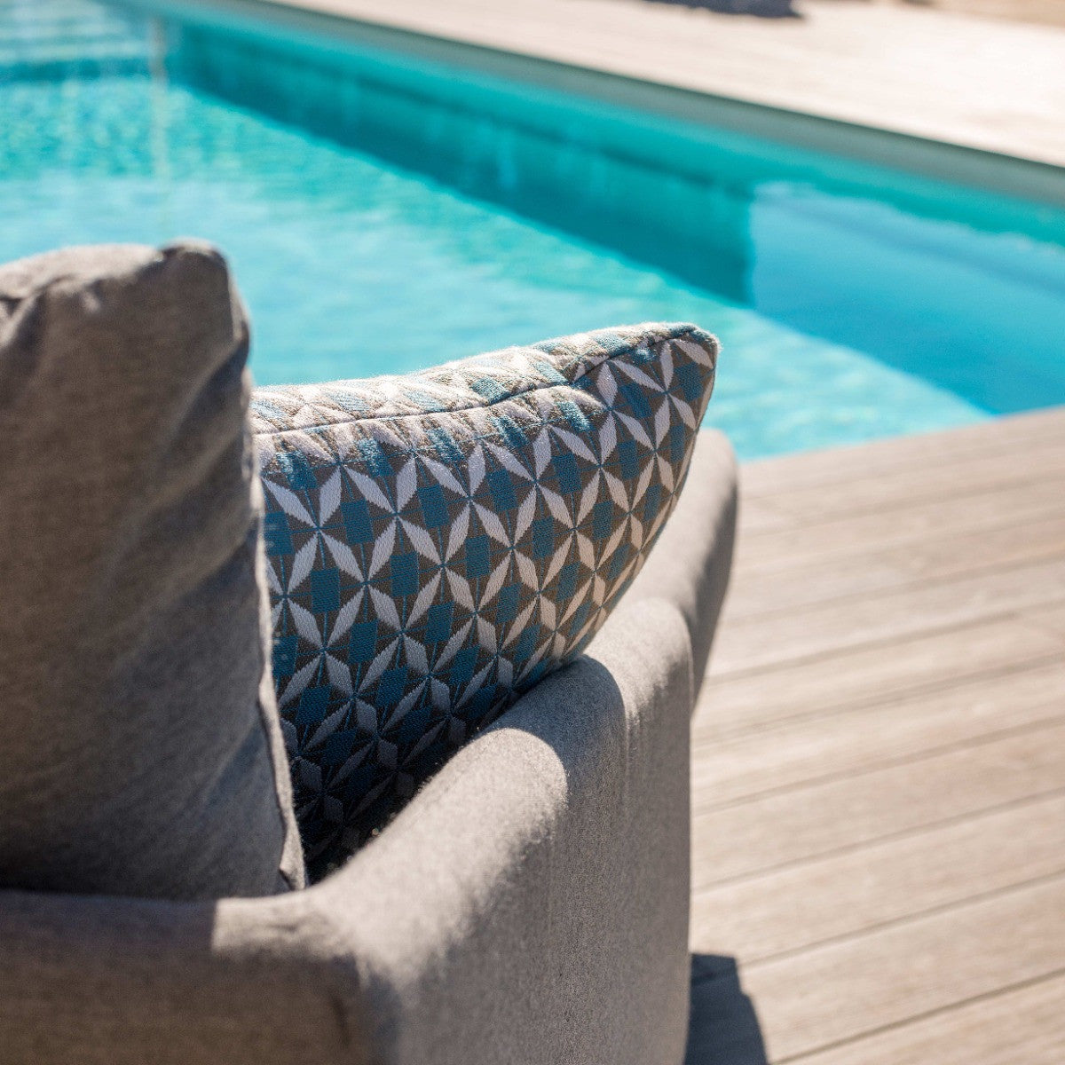 Set Of 2 Fabric Mosaic Blue Scatter Outdoor Square Cushion