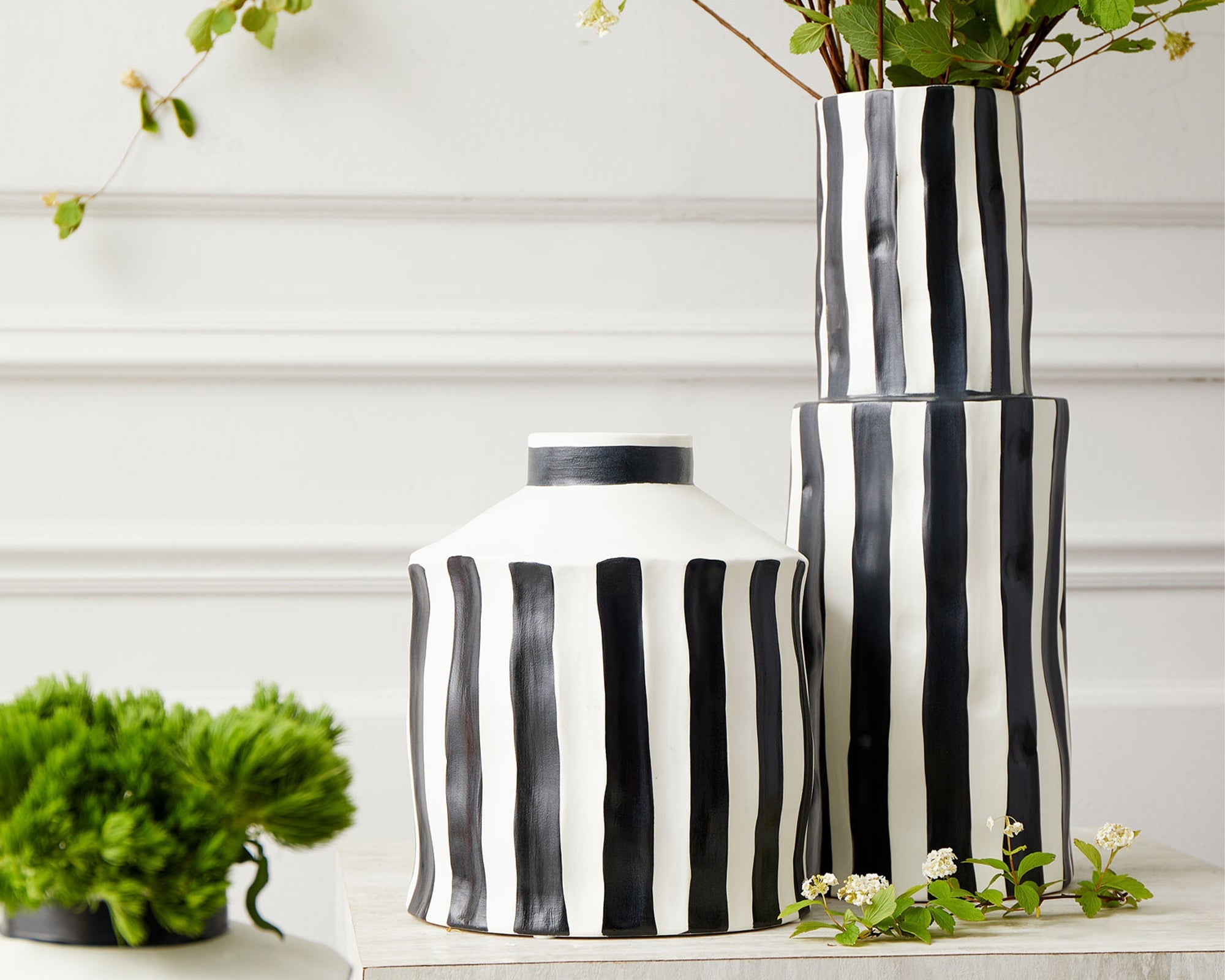 Weston Vase II - Black & White Ceramic