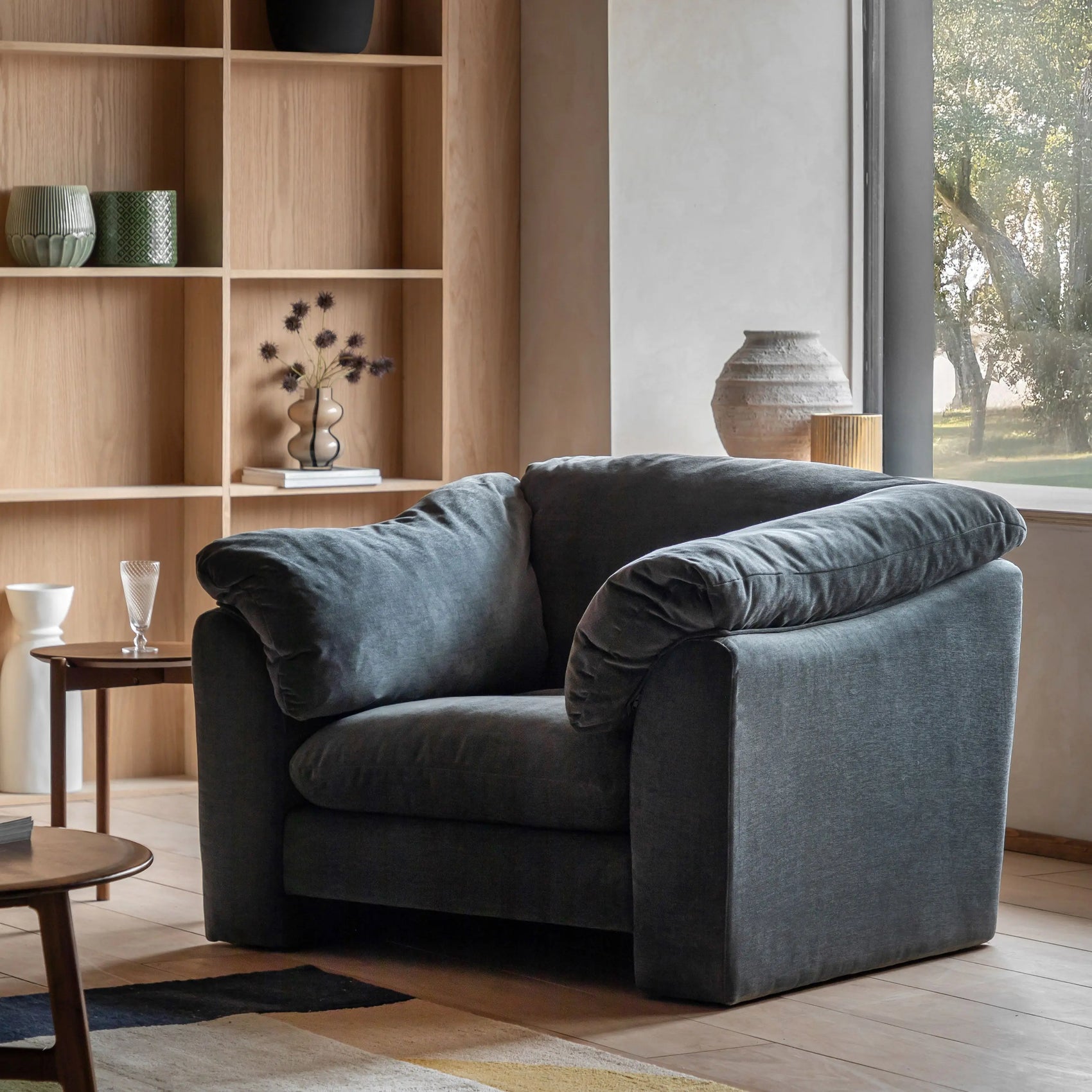 Elvora Armchair