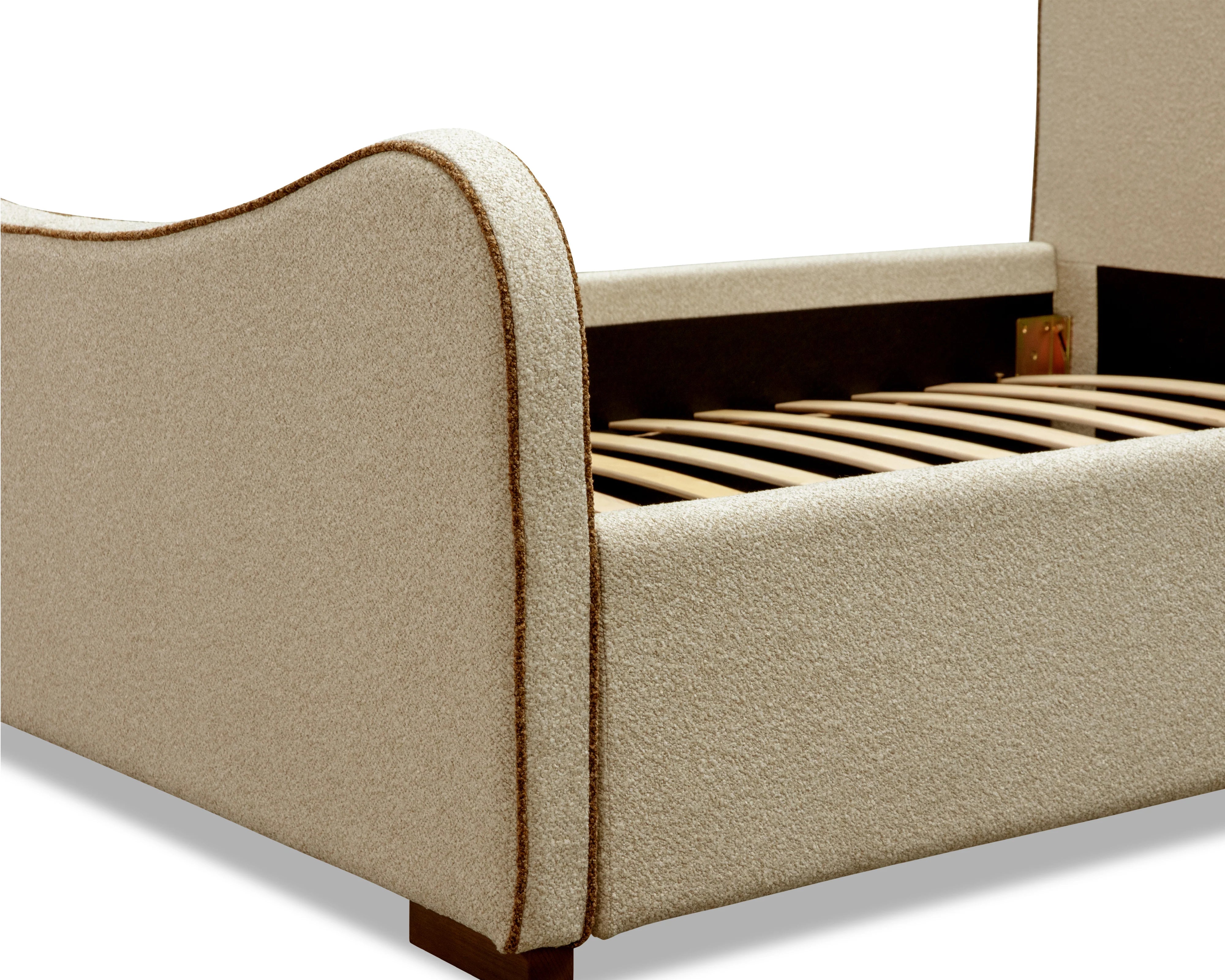 Caleta Capella Sand Chenille & Fennel Seed Piping Bed King Size