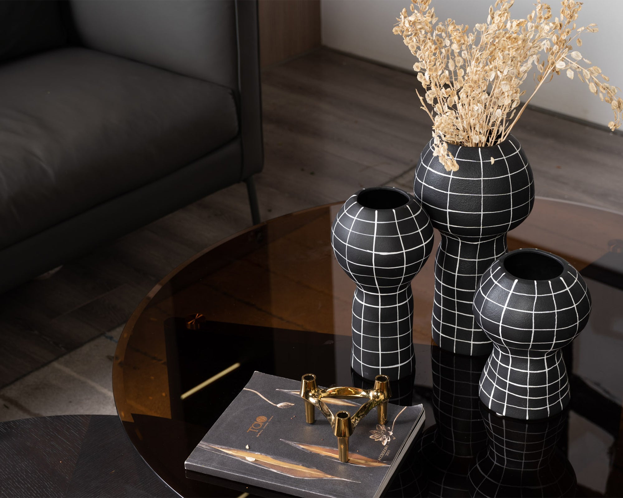 Lynton Small Vase - Black & White Ceramic