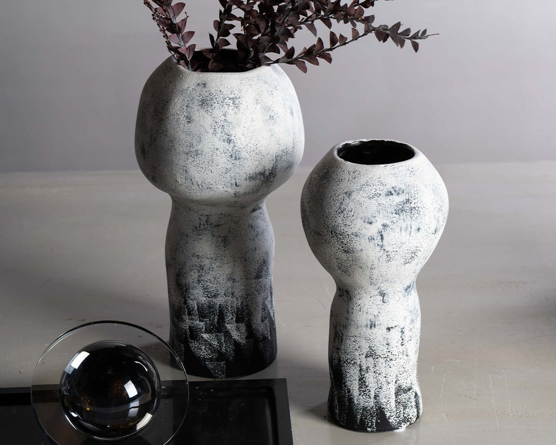 Lynton I Vase Small - Black & White Gradient