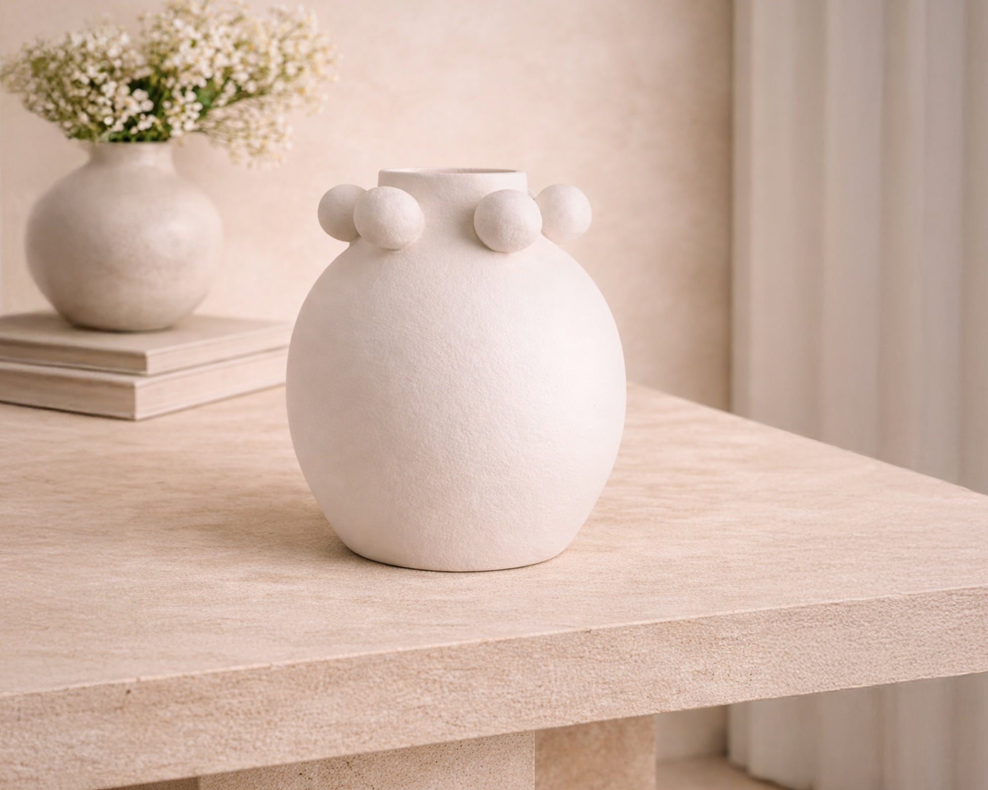 Melioro Vase - White/Black Ceramic