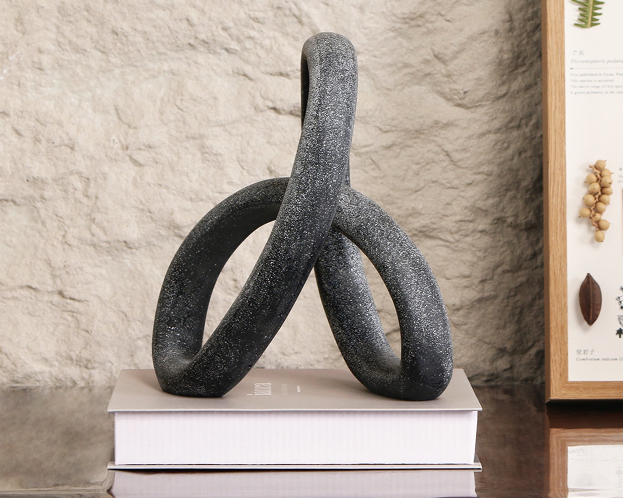 Loop Sculpture - Matte Black Marble Effect