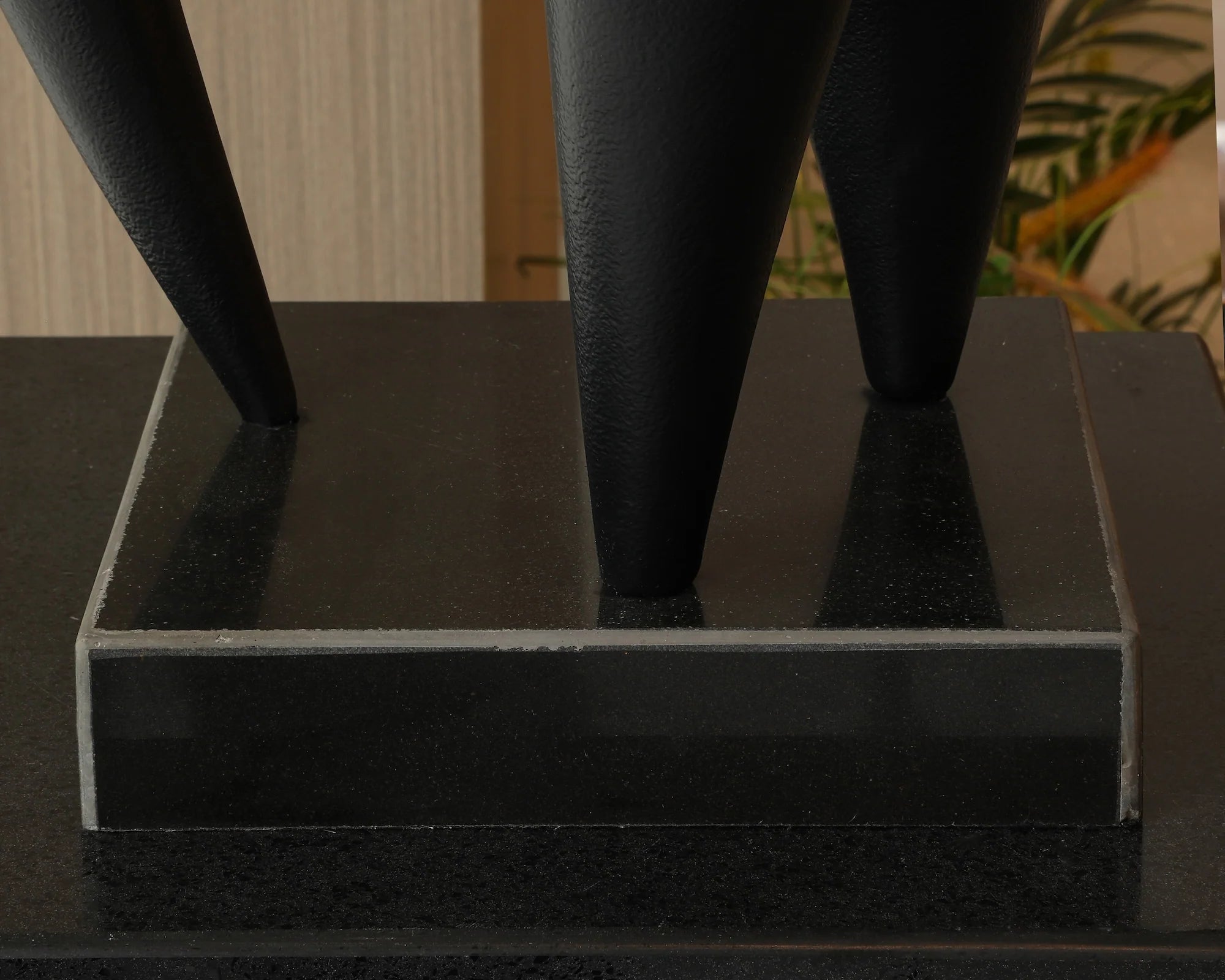 Sabbia Black Marble Sculpture