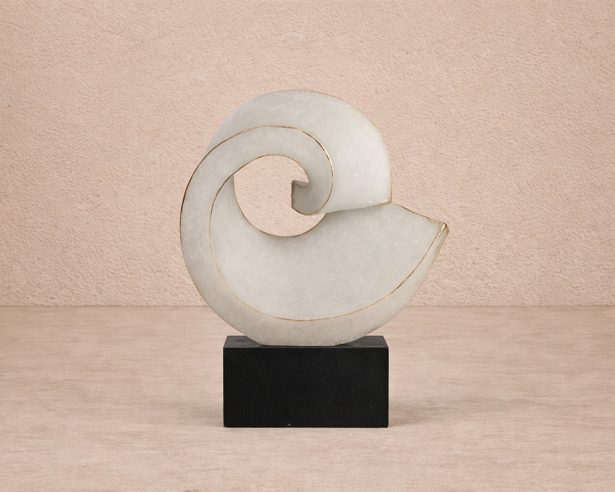 Basalto Sculpture - White & Black Marble