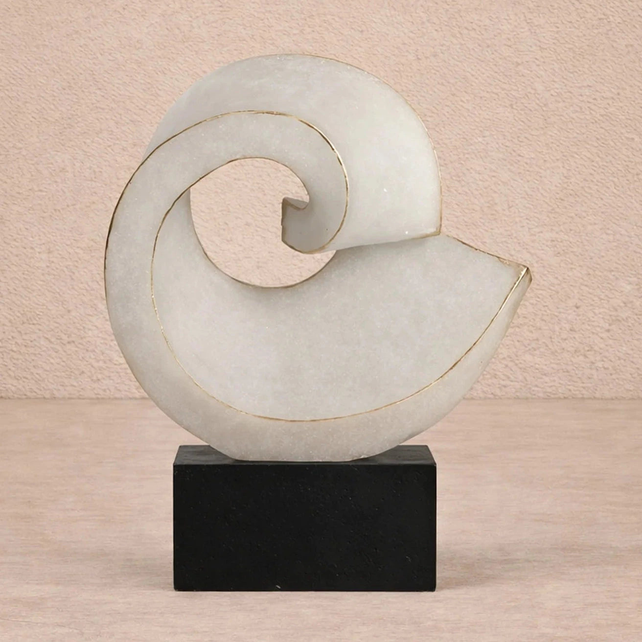 Basalto White & Black Marble Sculpture